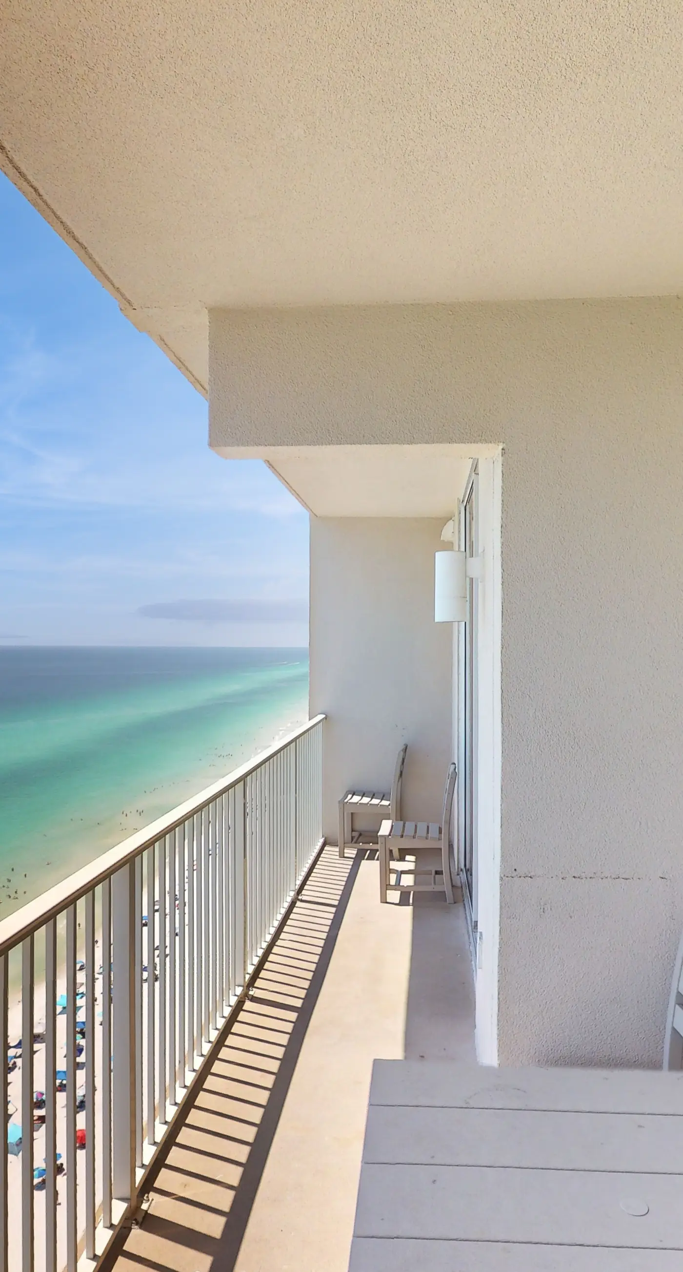 21st Floor Oceanfront Condo with Shared Pool & Hot Tub, Ocean View