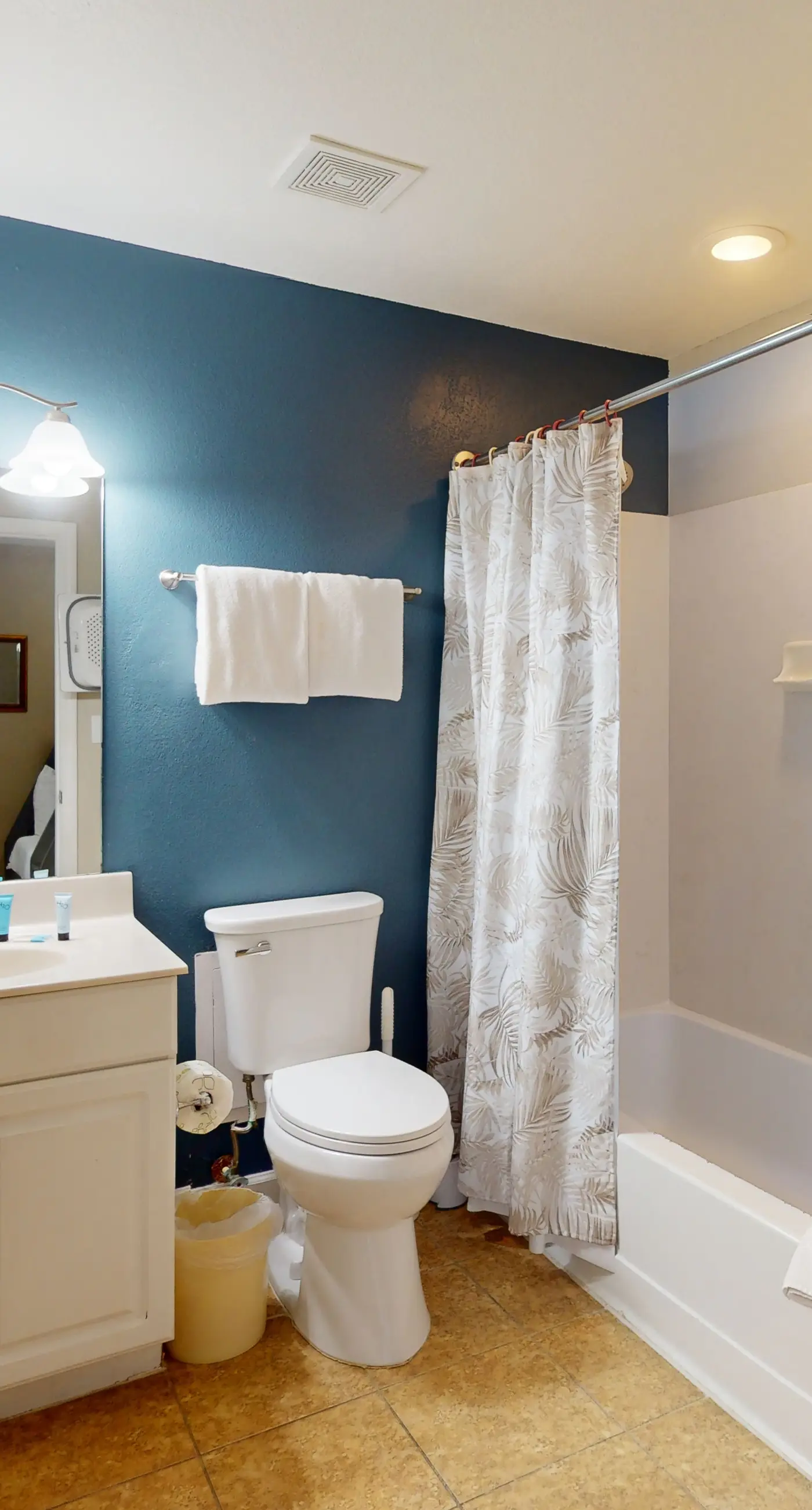 21st Floor Oceanfront Condo with Shared Pool & Hot Tub, Ocean View