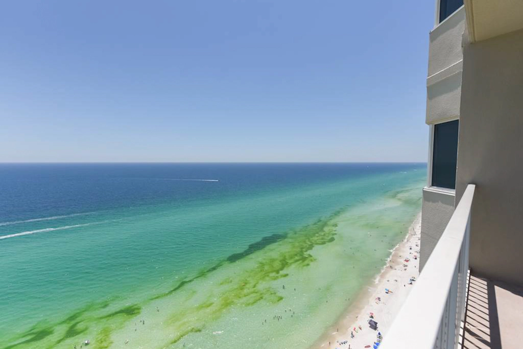 22nd Floor, Gorgeous Gulf-Front Condo w/ Shared Hot Tubs, Pools, & Beach Service