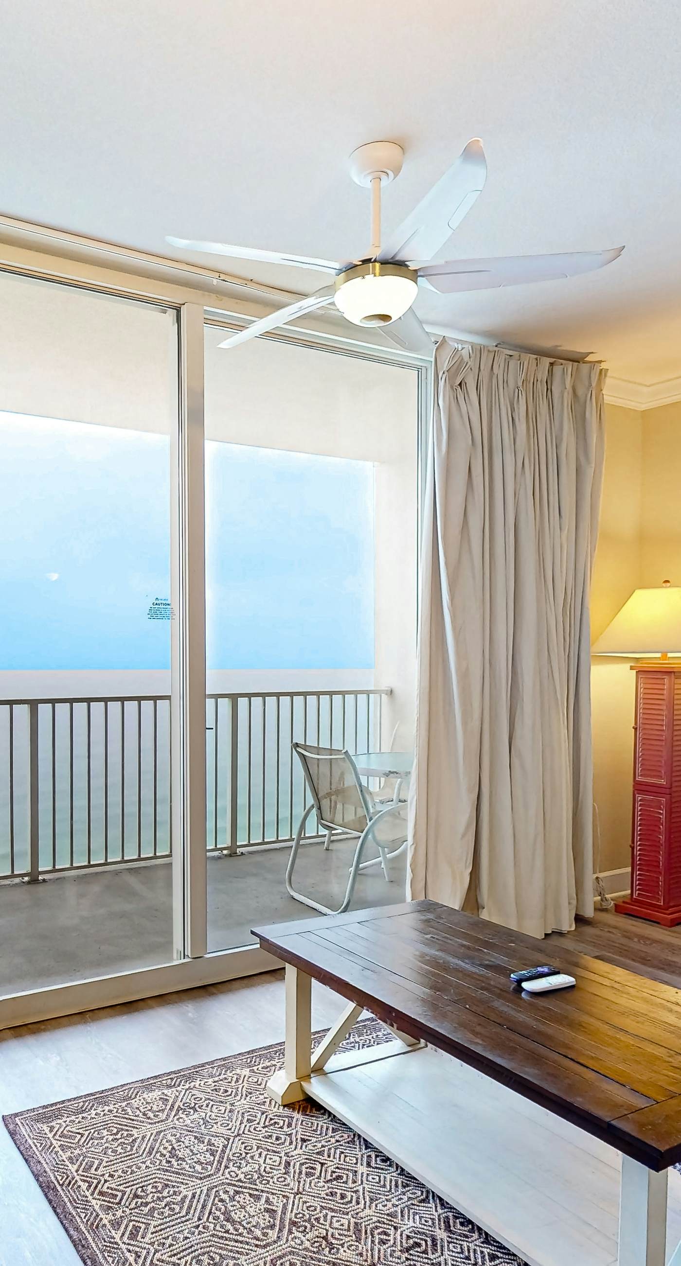 22nd Floor, Gorgeous Gulf-Front Condo w/ Shared Hot Tubs, Pools, & Beach Service