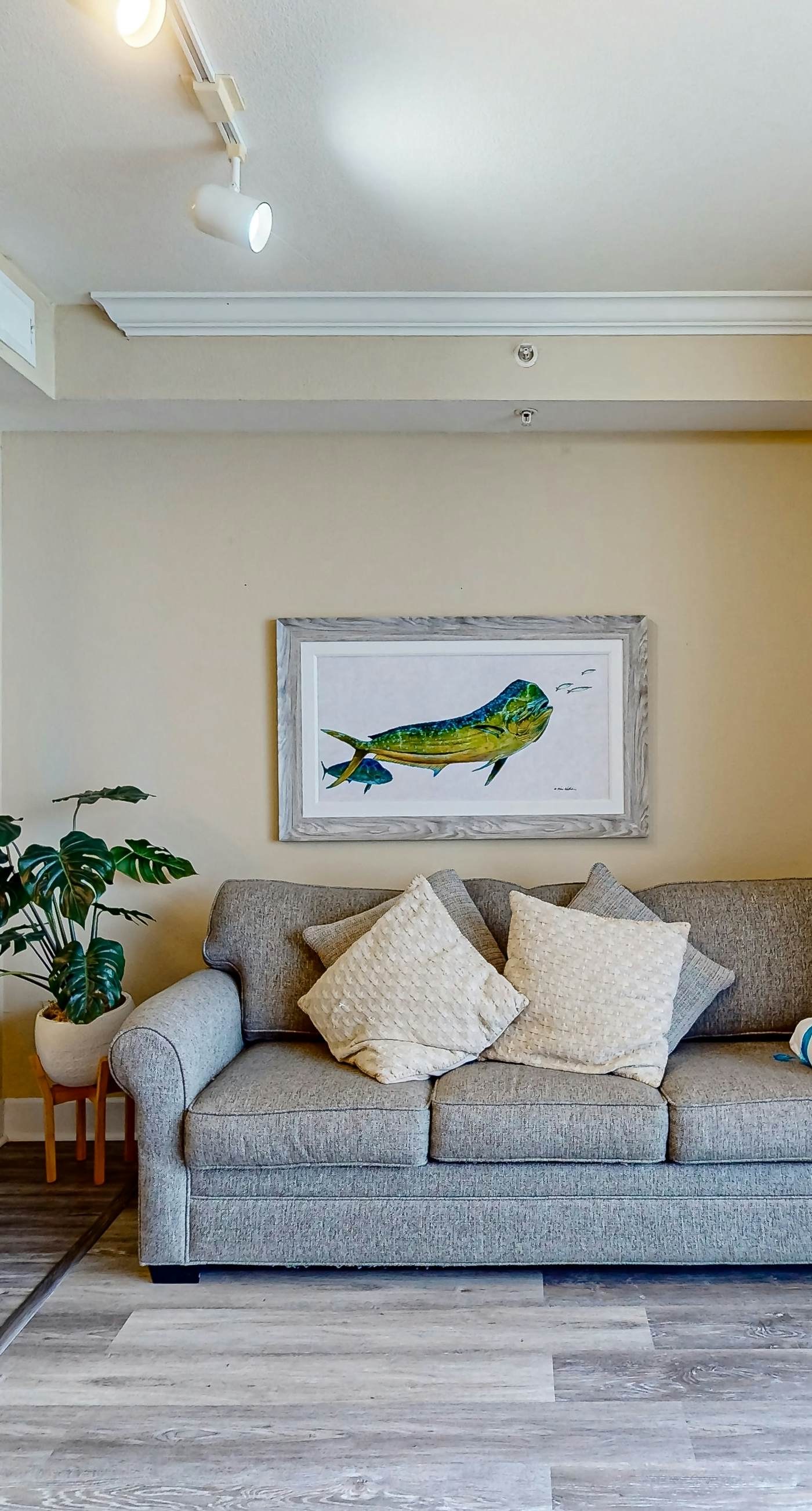 22nd Floor, Gorgeous Gulf-Front Condo w/ Shared Hot Tubs, Pools, & Beach Service