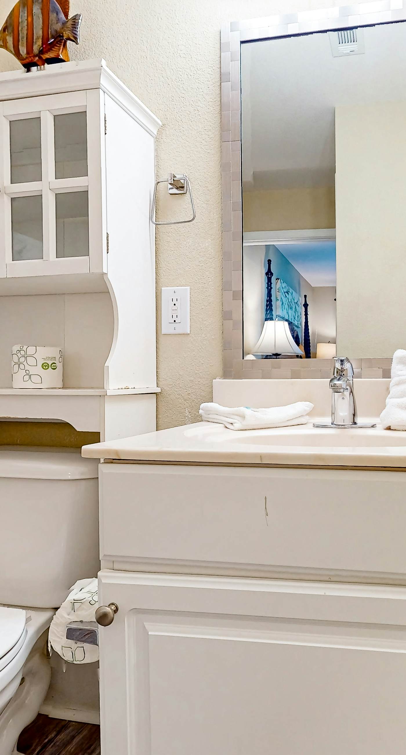 22nd Floor, Gorgeous Gulf-Front Condo w/ Shared Hot Tubs, Pools, & Beach Service