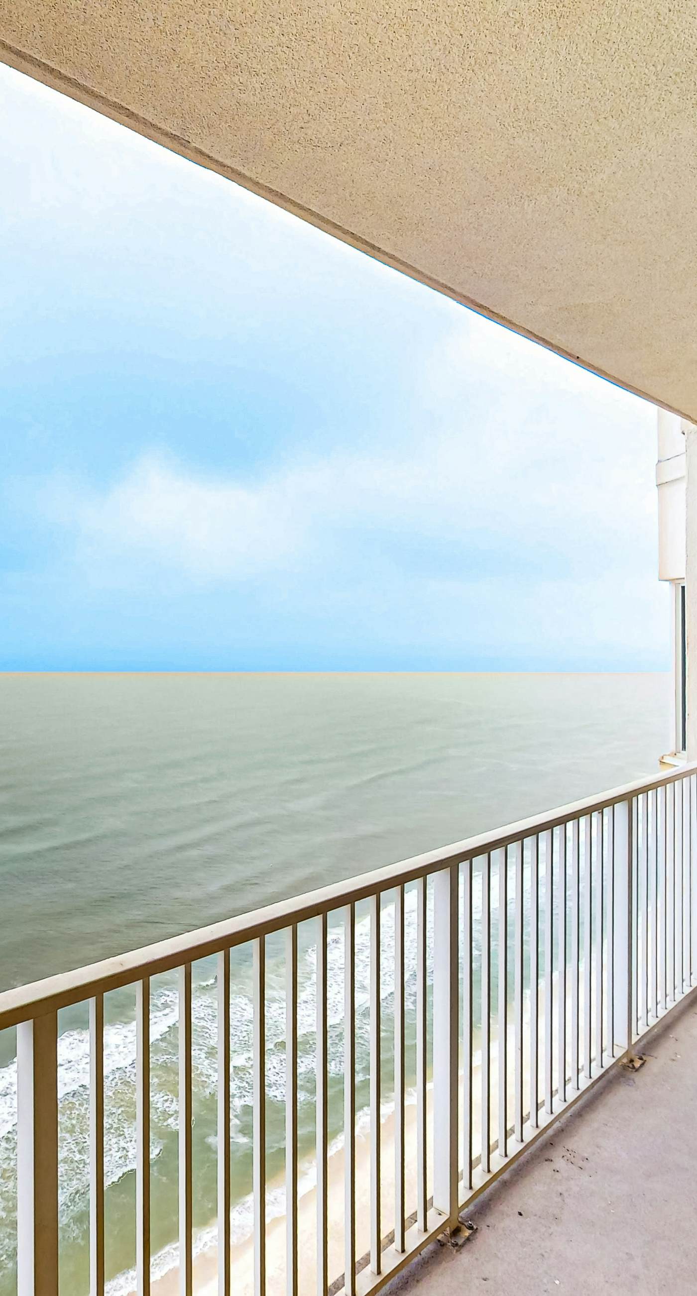 22nd Floor, Gorgeous Gulf-Front Condo w/ Shared Hot Tubs, Pools, & Beach Service