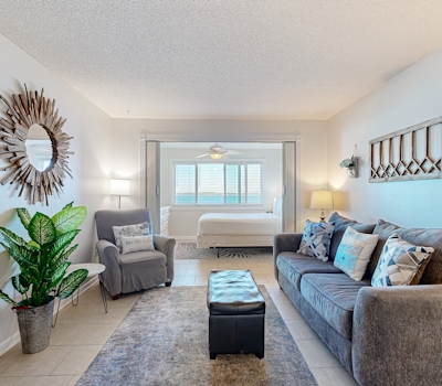 Third-Floor Studio w/ Shared Pool, Sound View, High-Speed WiFi, & Central AC