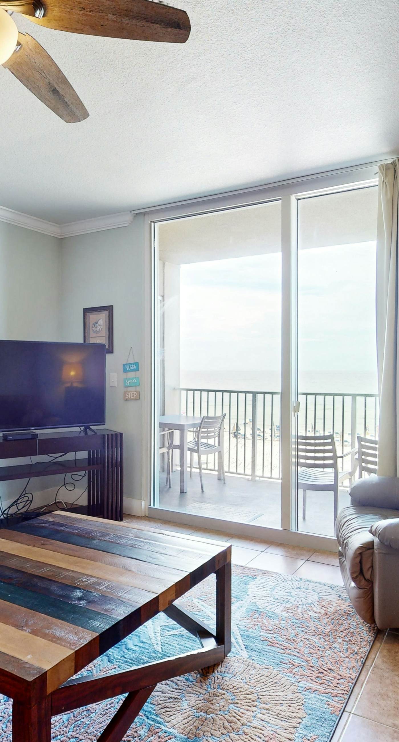 Waterfront Panama City Beach escape with pools, hot tubs & fitness room