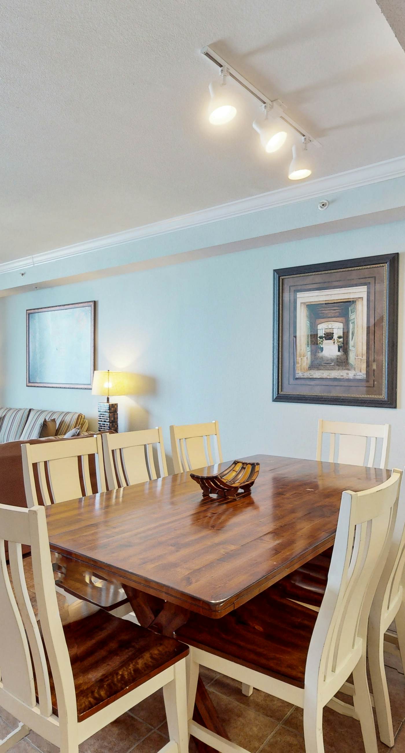 Waterfront Panama City Beach escape with pools, hot tubs & fitness room