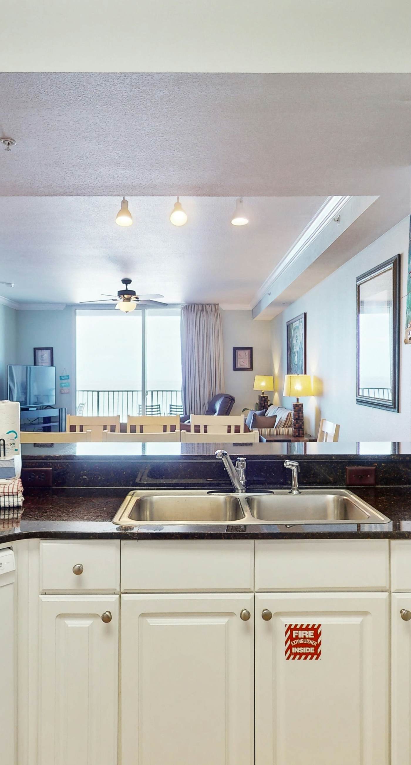 Waterfront Panama City Beach escape with pools, hot tubs & fitness room