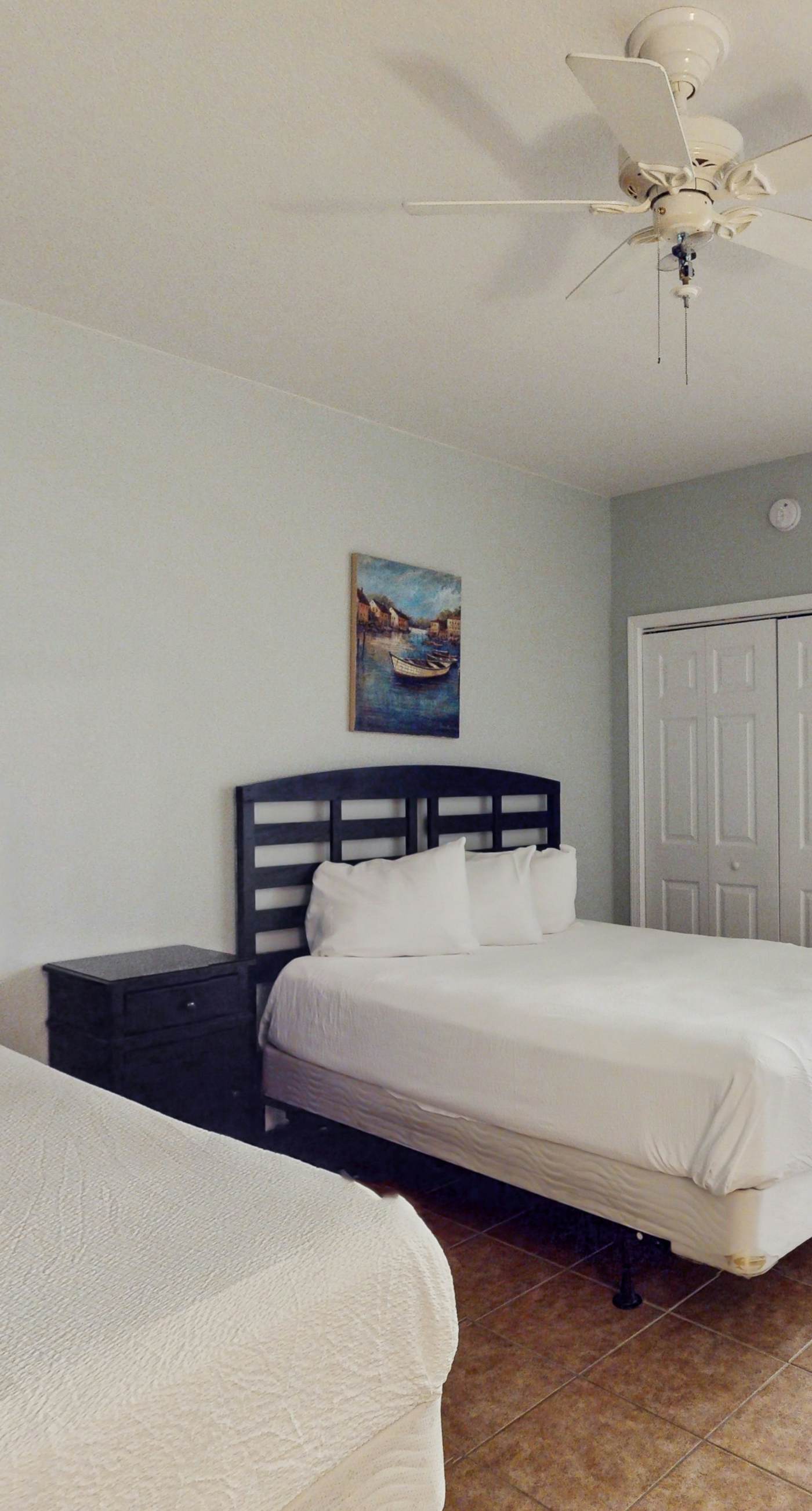 Waterfront Panama City Beach escape with pools, hot tubs & fitness room