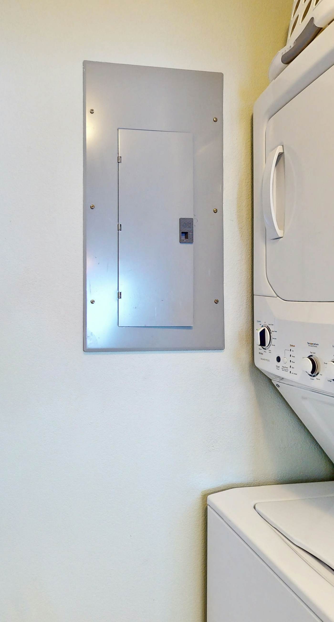 Waterfront Panama City Beach escape with pools, hot tubs & fitness room