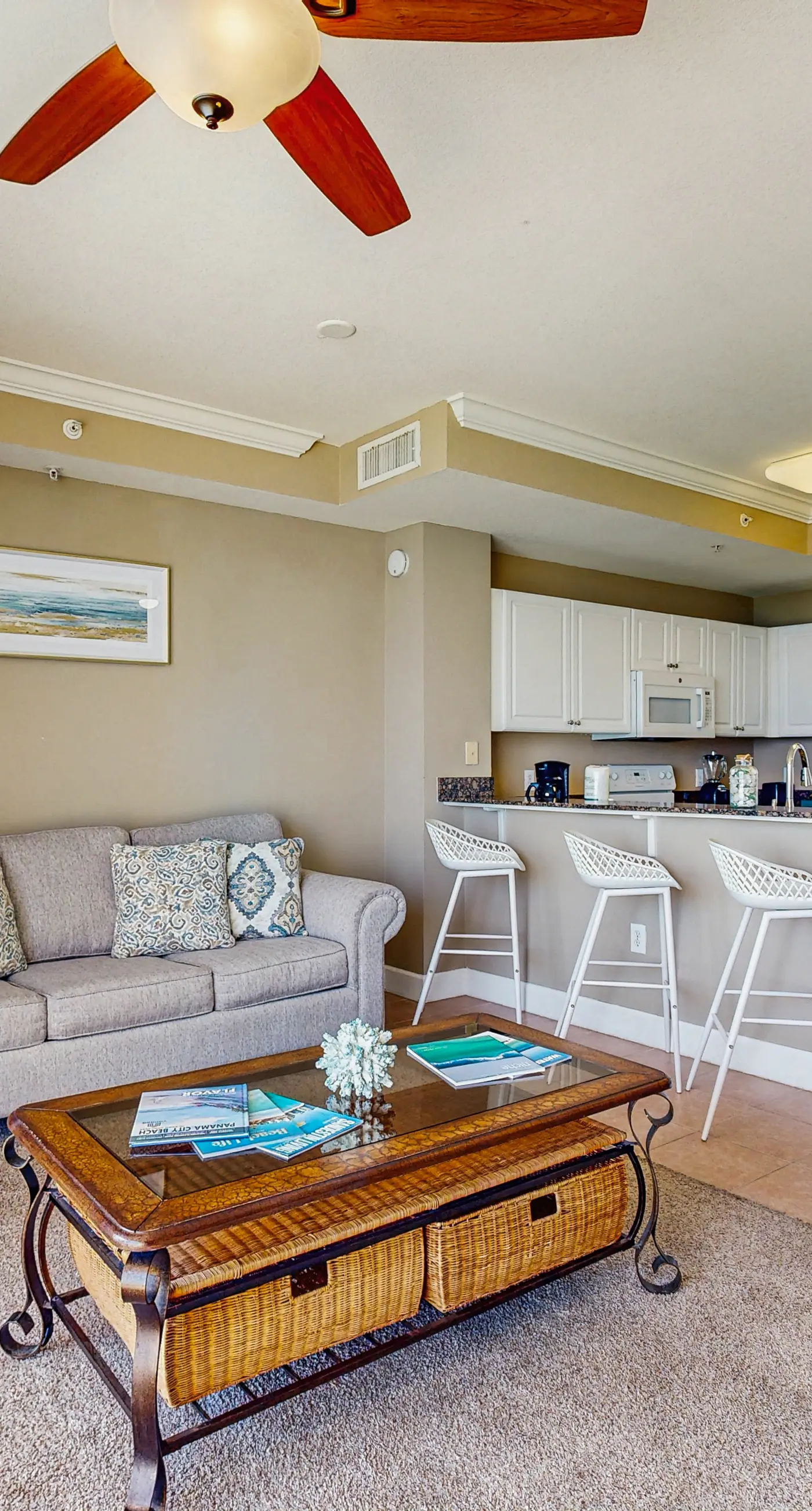 Unforgettable condo with Gulf-front view, pools & hot tubs- minutes to Pier Park