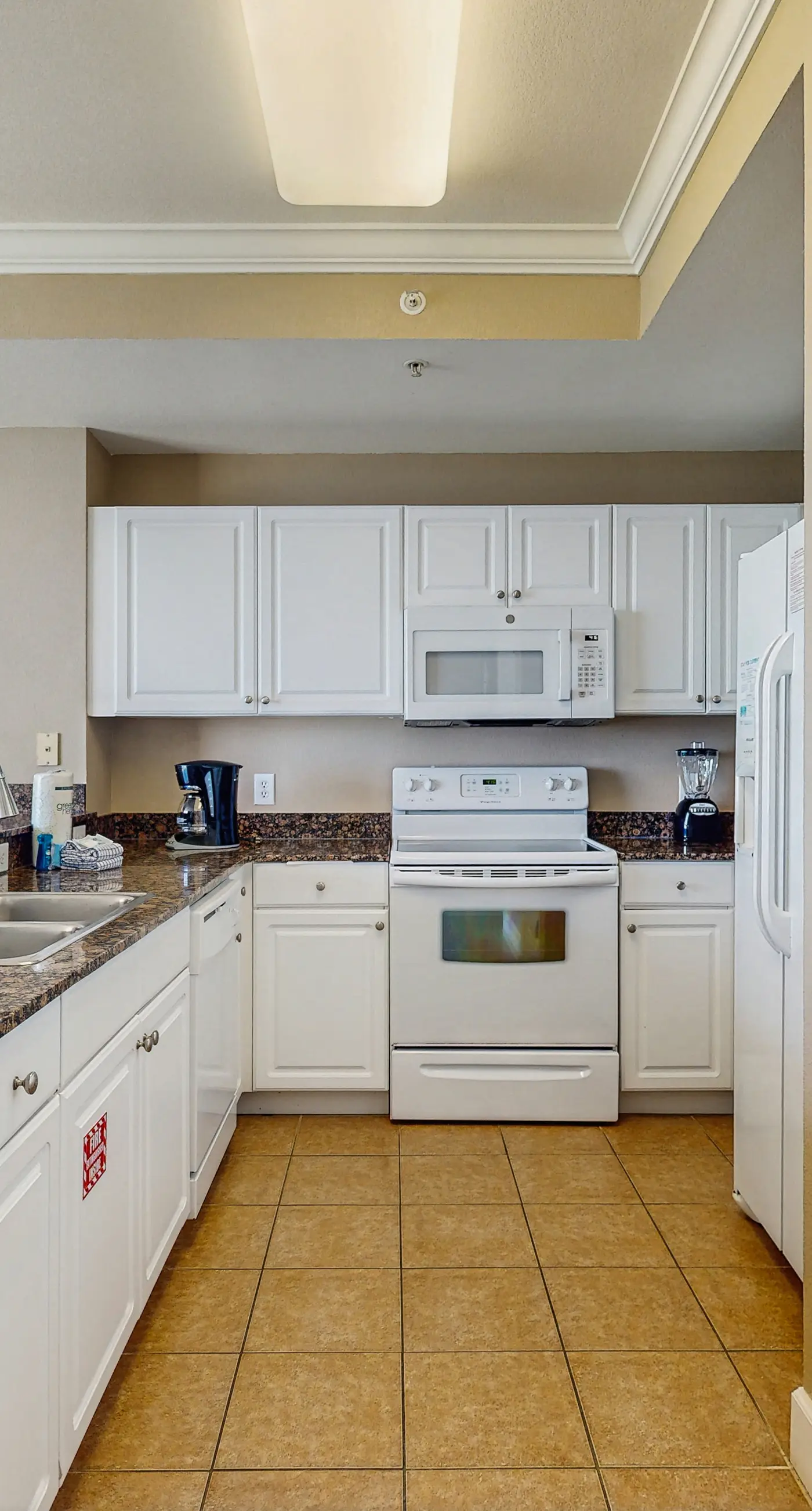 Unforgettable condo with Gulf-front view, pools & hot tubs- minutes to Pier Park