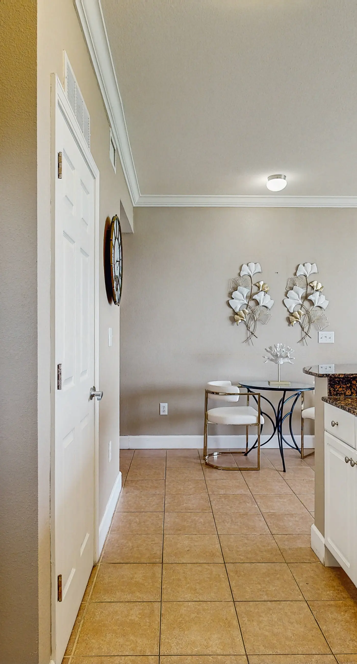 Unforgettable condo with Gulf-front view, pools & hot tubs- minutes to Pier Park