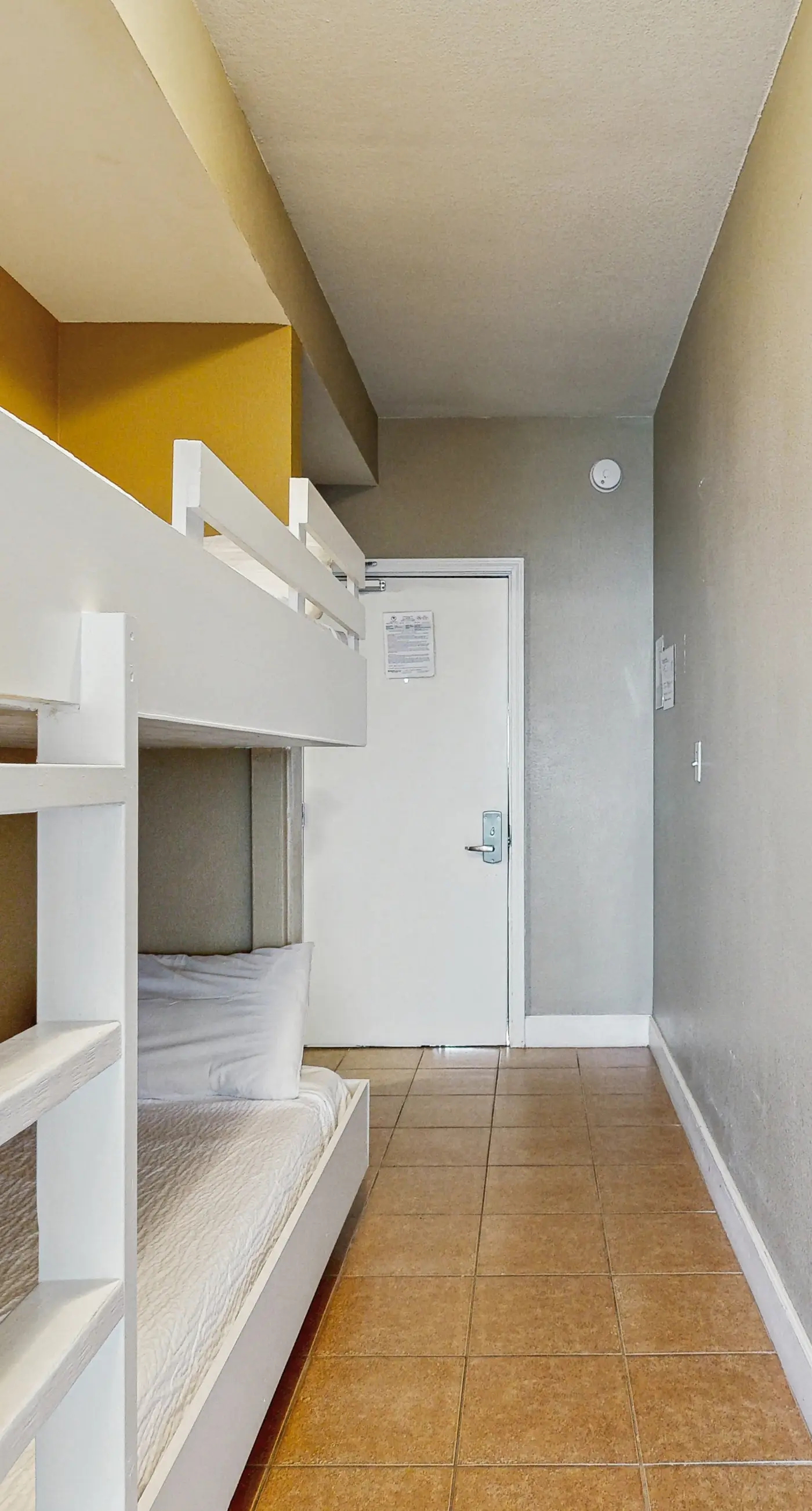 Unforgettable condo with Gulf-front view, pools & hot tubs- minutes to Pier Park