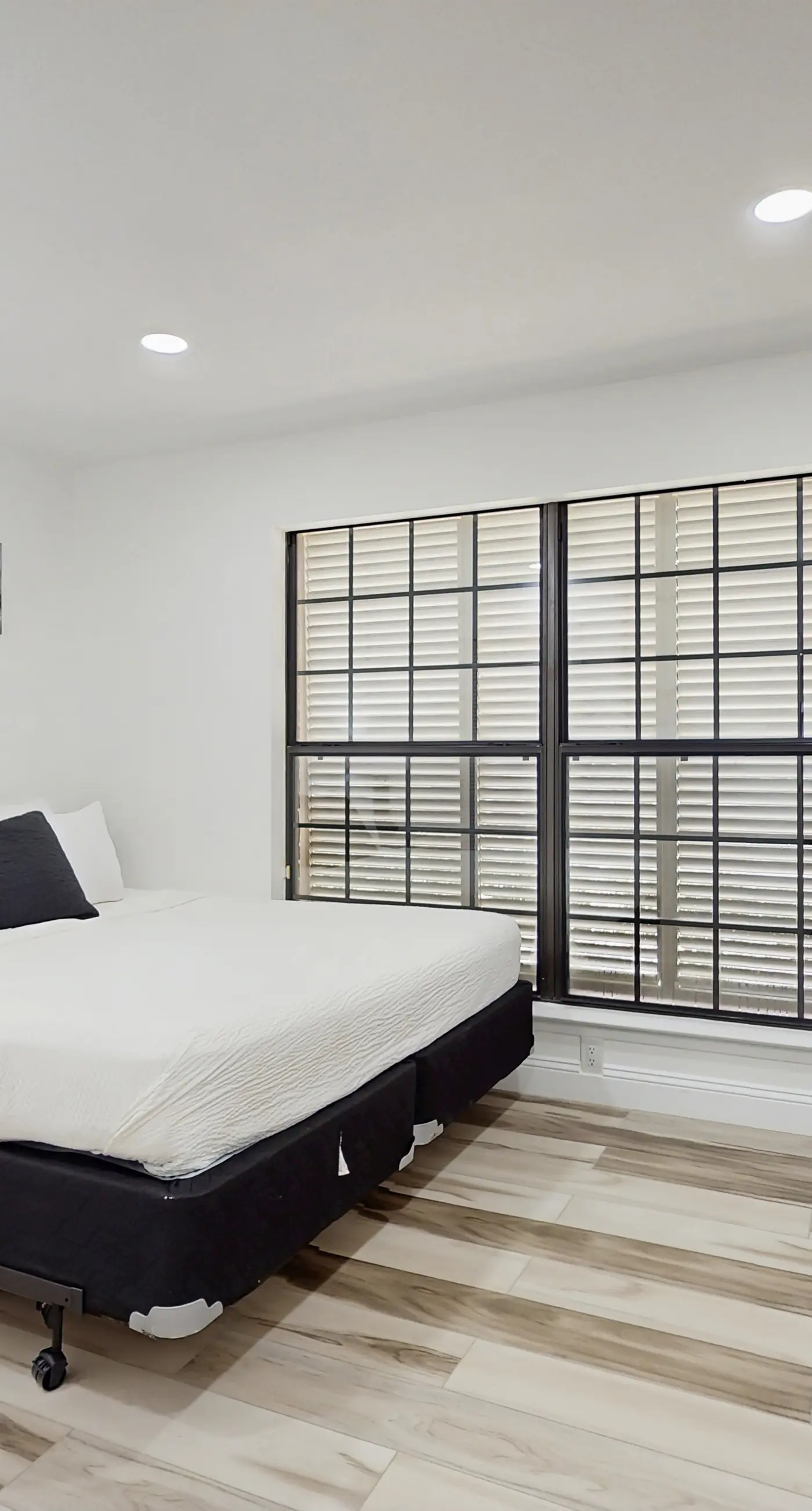 Charming coastal home with private pool and spacious living area