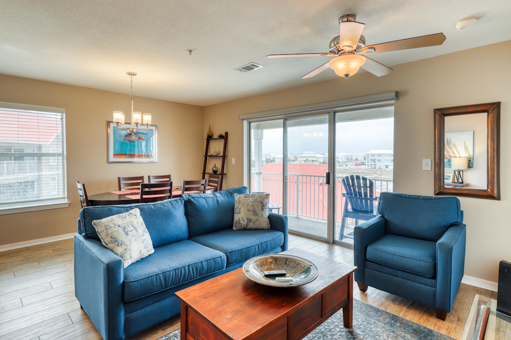 Lovely Condo with Sunset Views & Shared Pool Access, Snowbirds Welcome