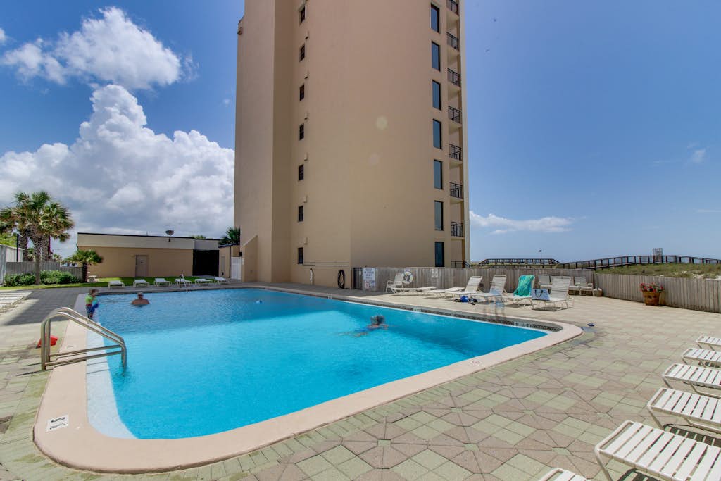 Navarre Towers 0105