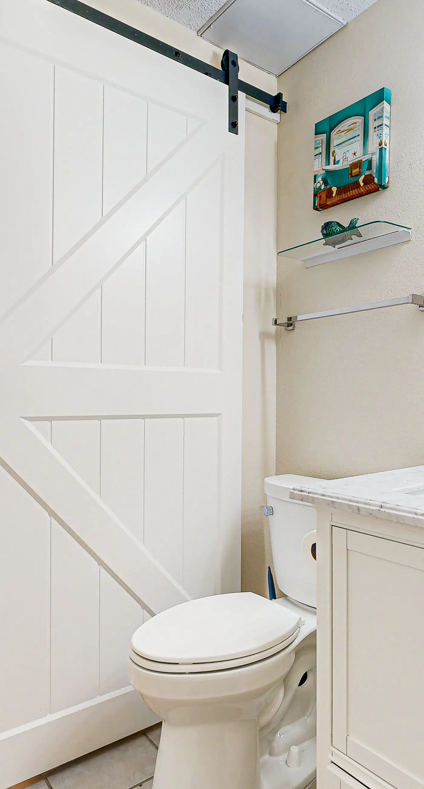 7th-floor bright, open condo - close to dining with Gulf front views