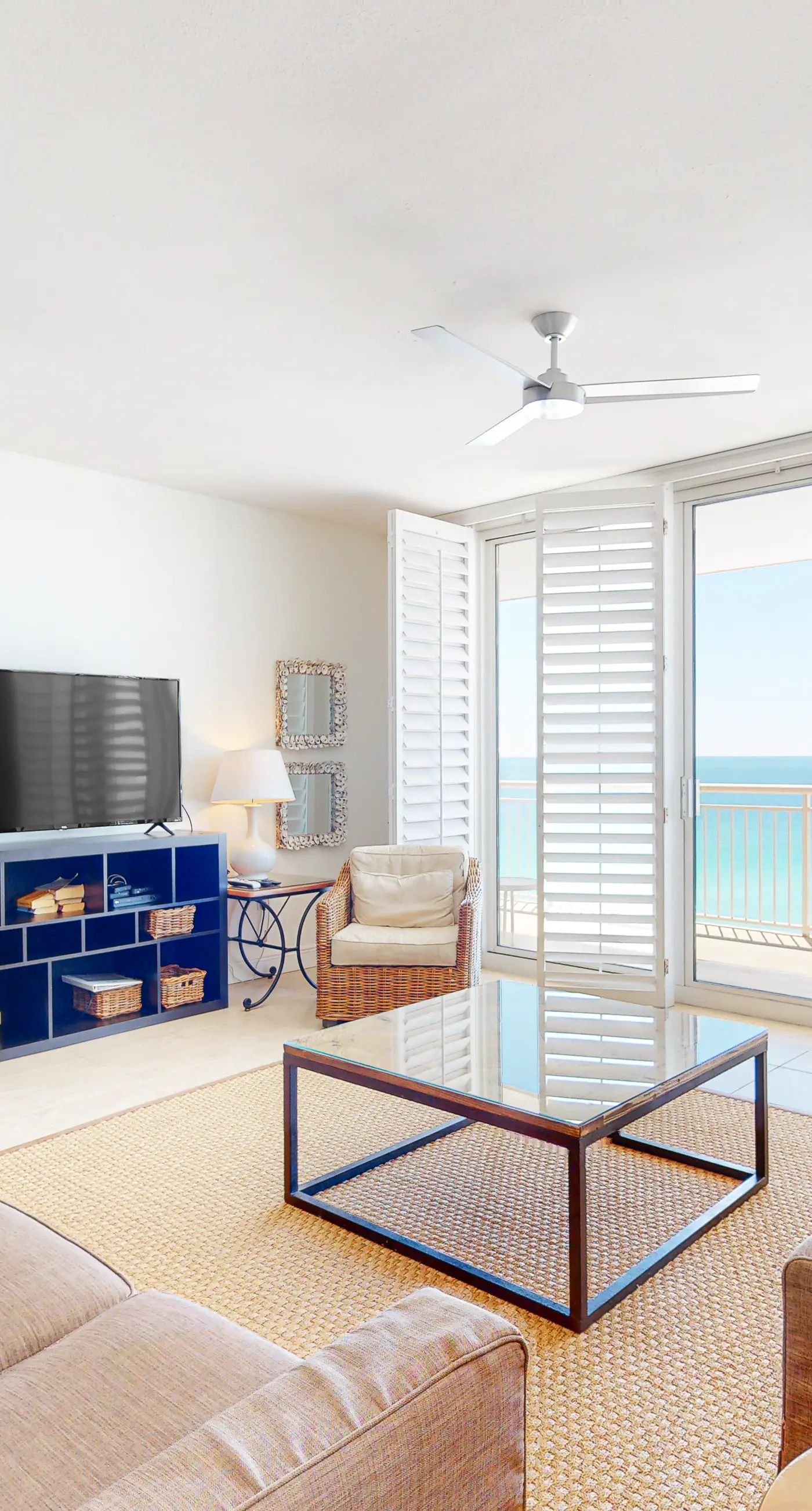 9th Floor Gulf-Front Condo with Plenty Of Resort Amenities, Close To Dining
