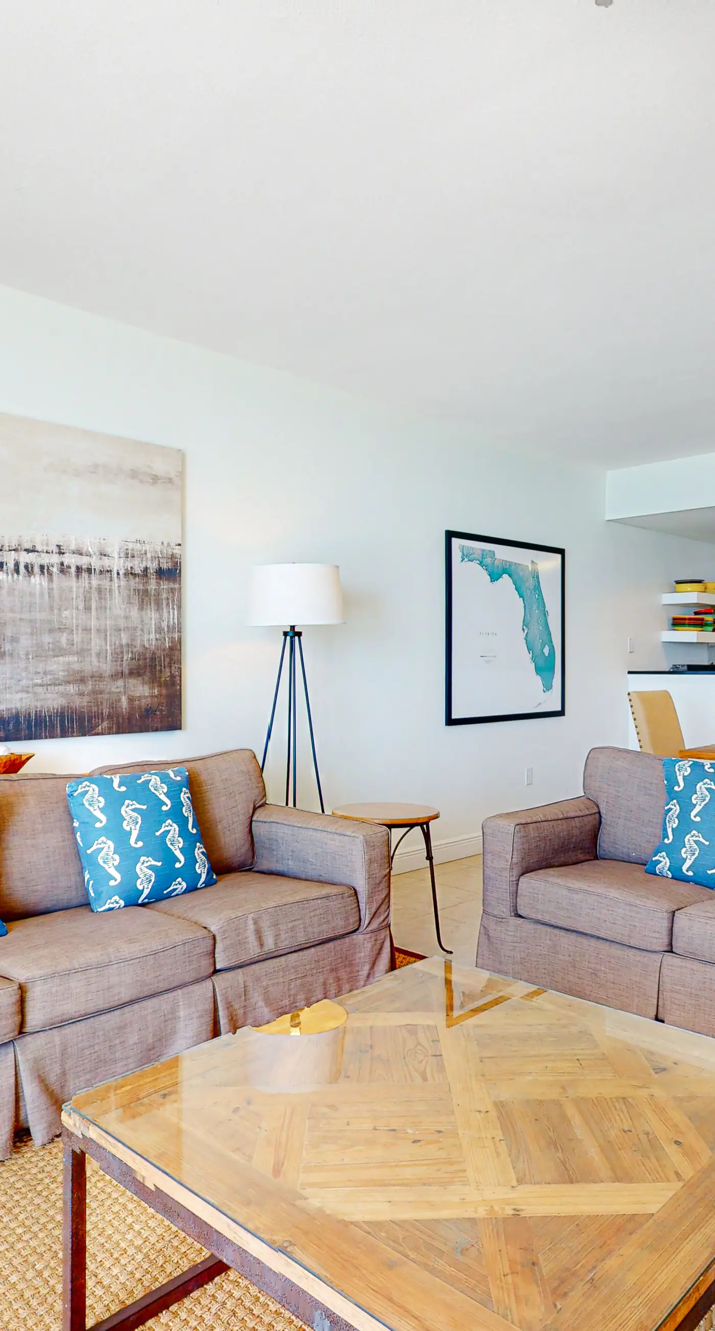 9th Floor Gulf-Front Condo with Plenty Of Resort Amenities, Close To Dining