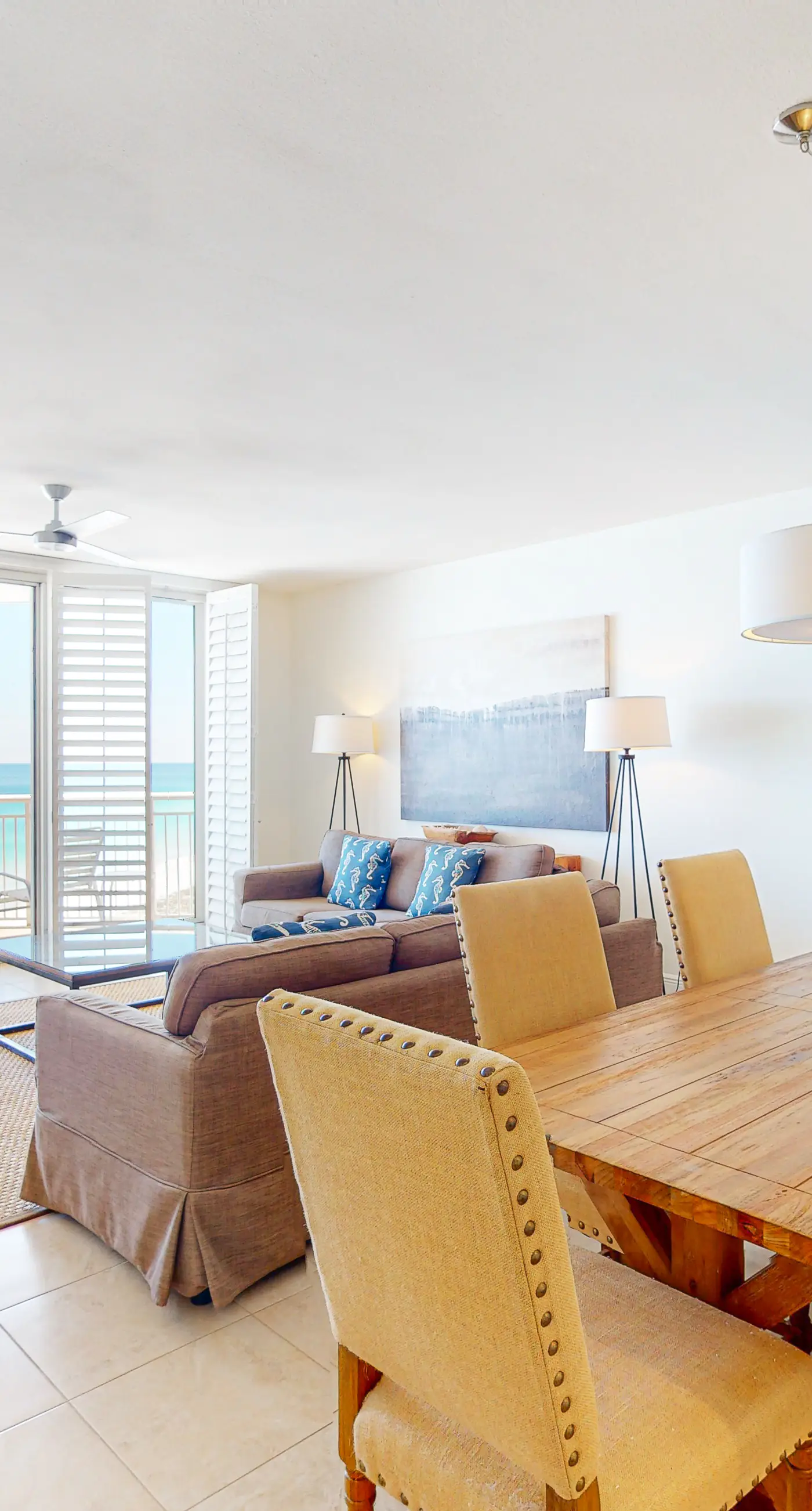 9th Floor Gulf-Front Condo with Plenty Of Resort Amenities, Close To Dining