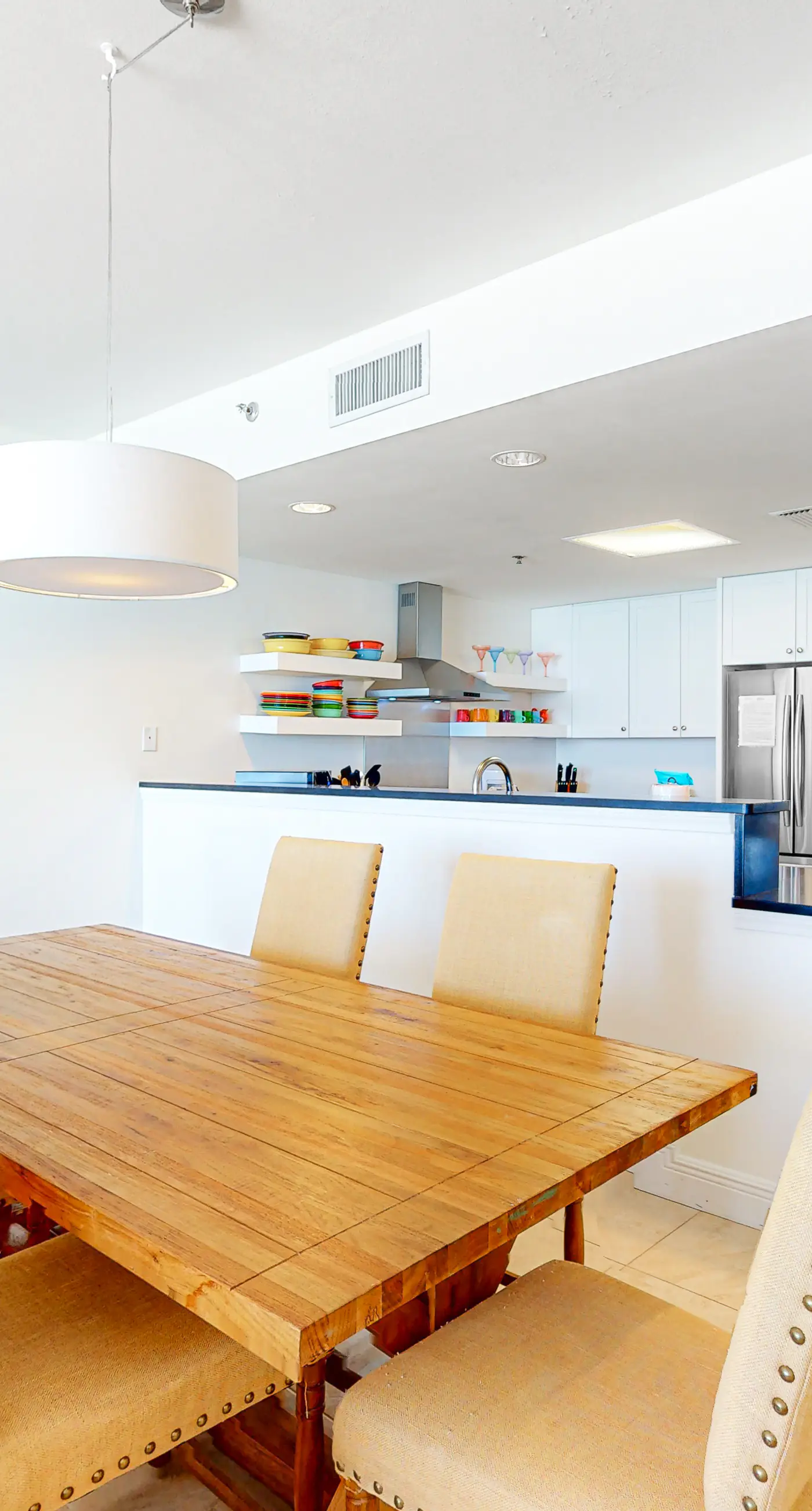 9th Floor Gulf-Front Condo with Plenty Of Resort Amenities, Close To Dining