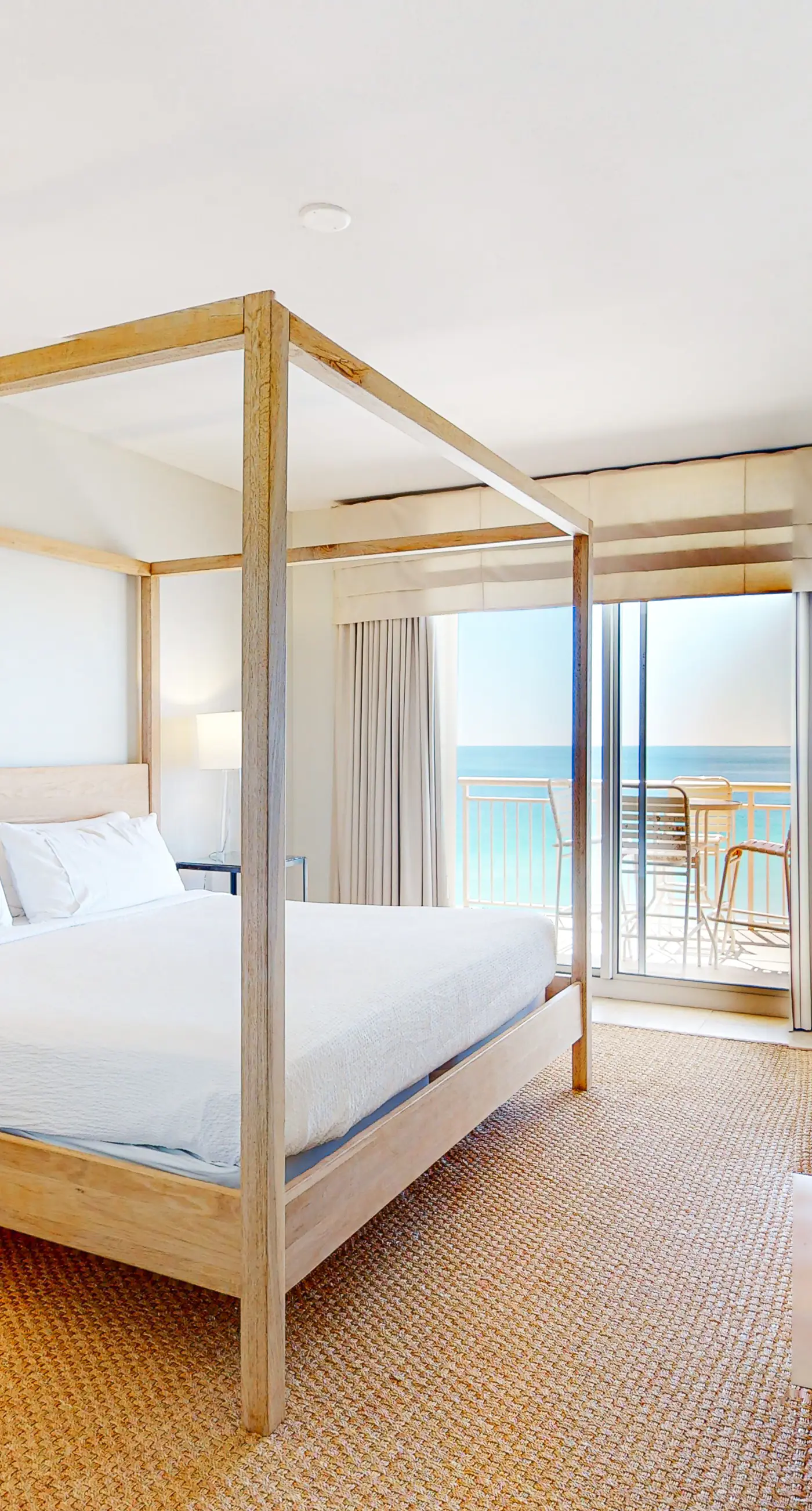 9th Floor Gulf-Front Condo with Plenty Of Resort Amenities, Close To Dining