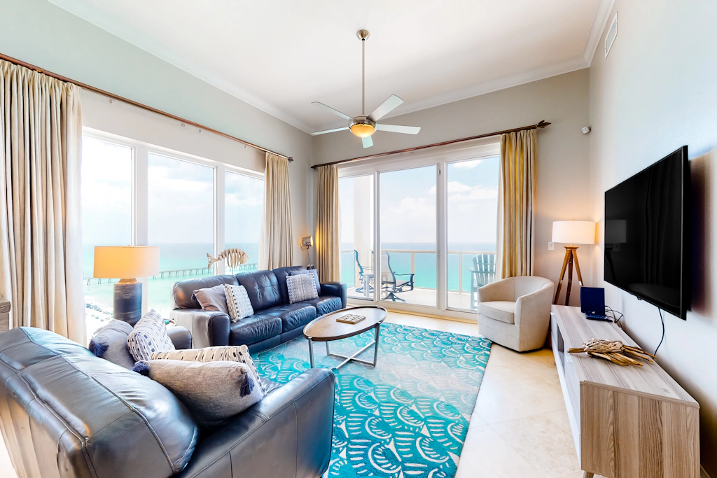 Luxury Penthouse Condo with Oceanfront Views & Platinum Beach Service
