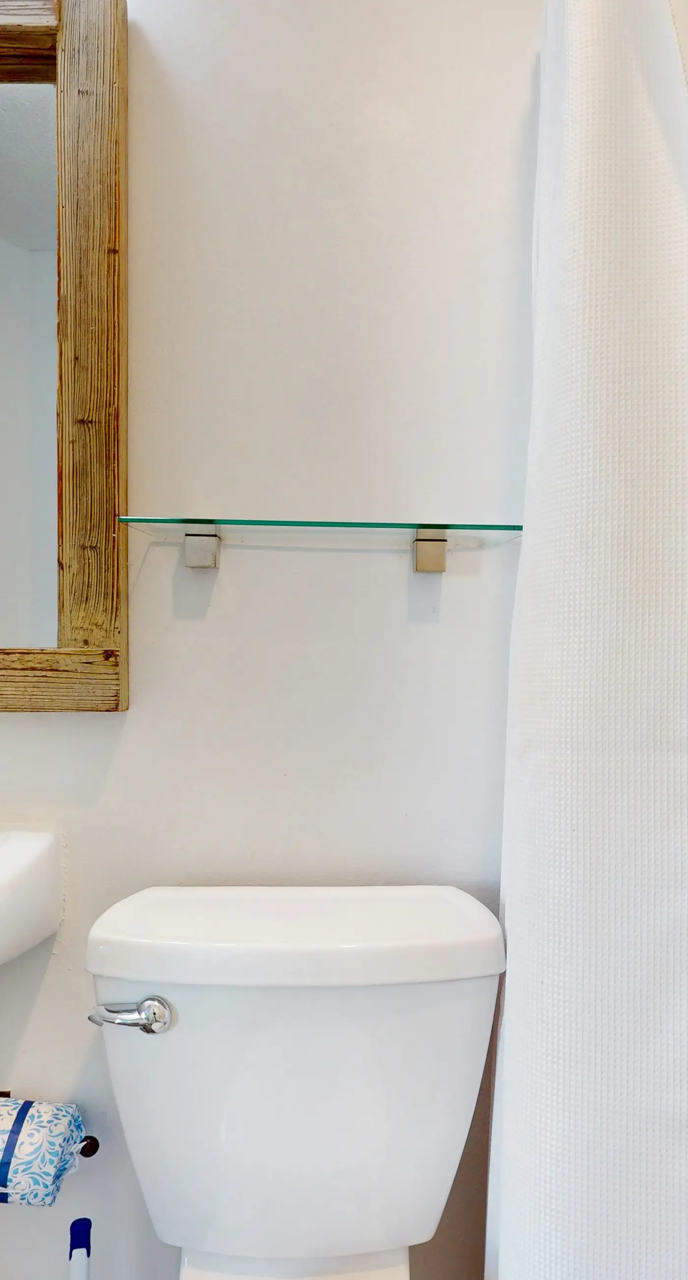 Condo only steps from the beach with Complimentary Beach Service