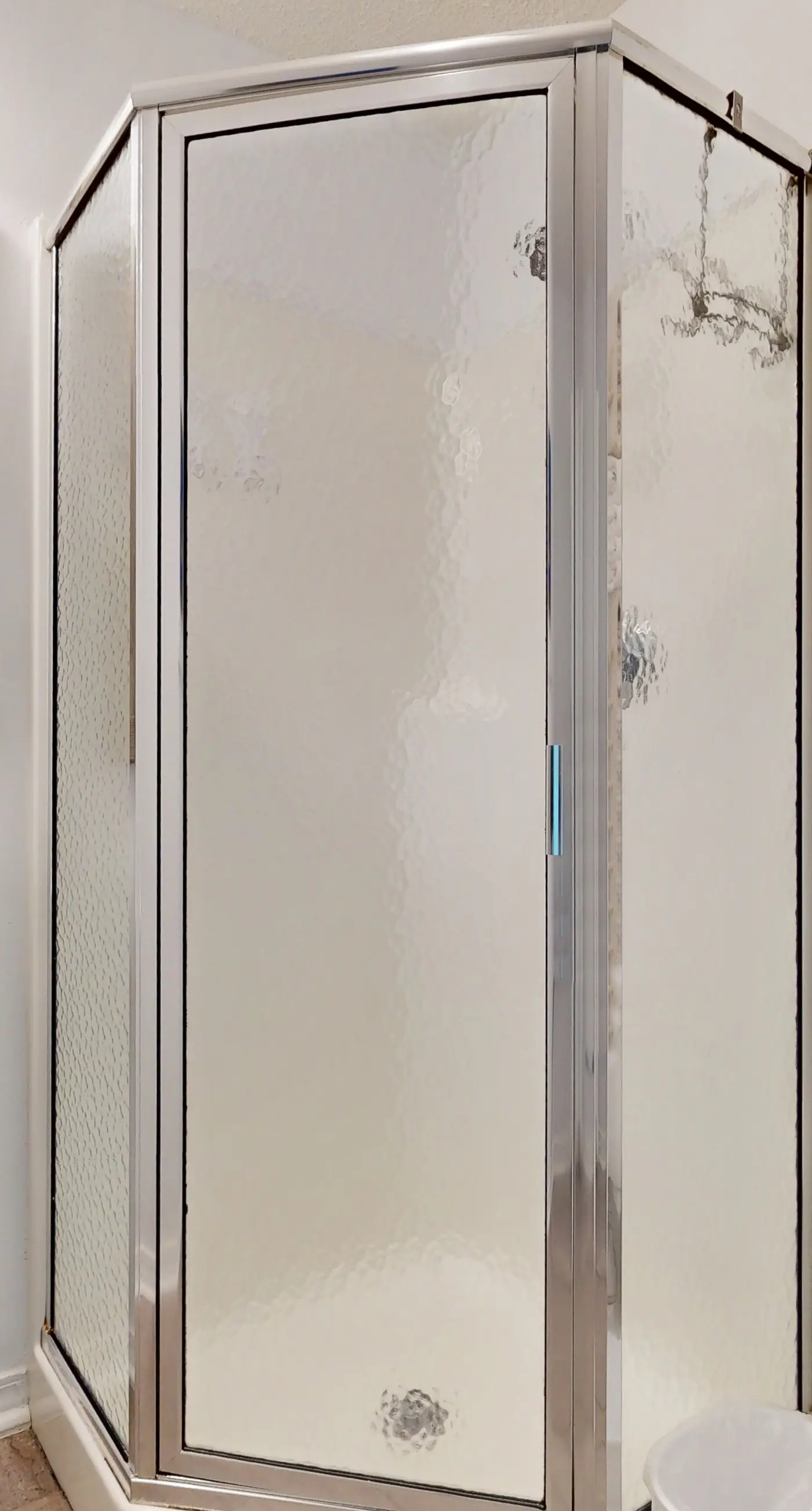 Condo only steps from the beach with Complimentary Beach Service