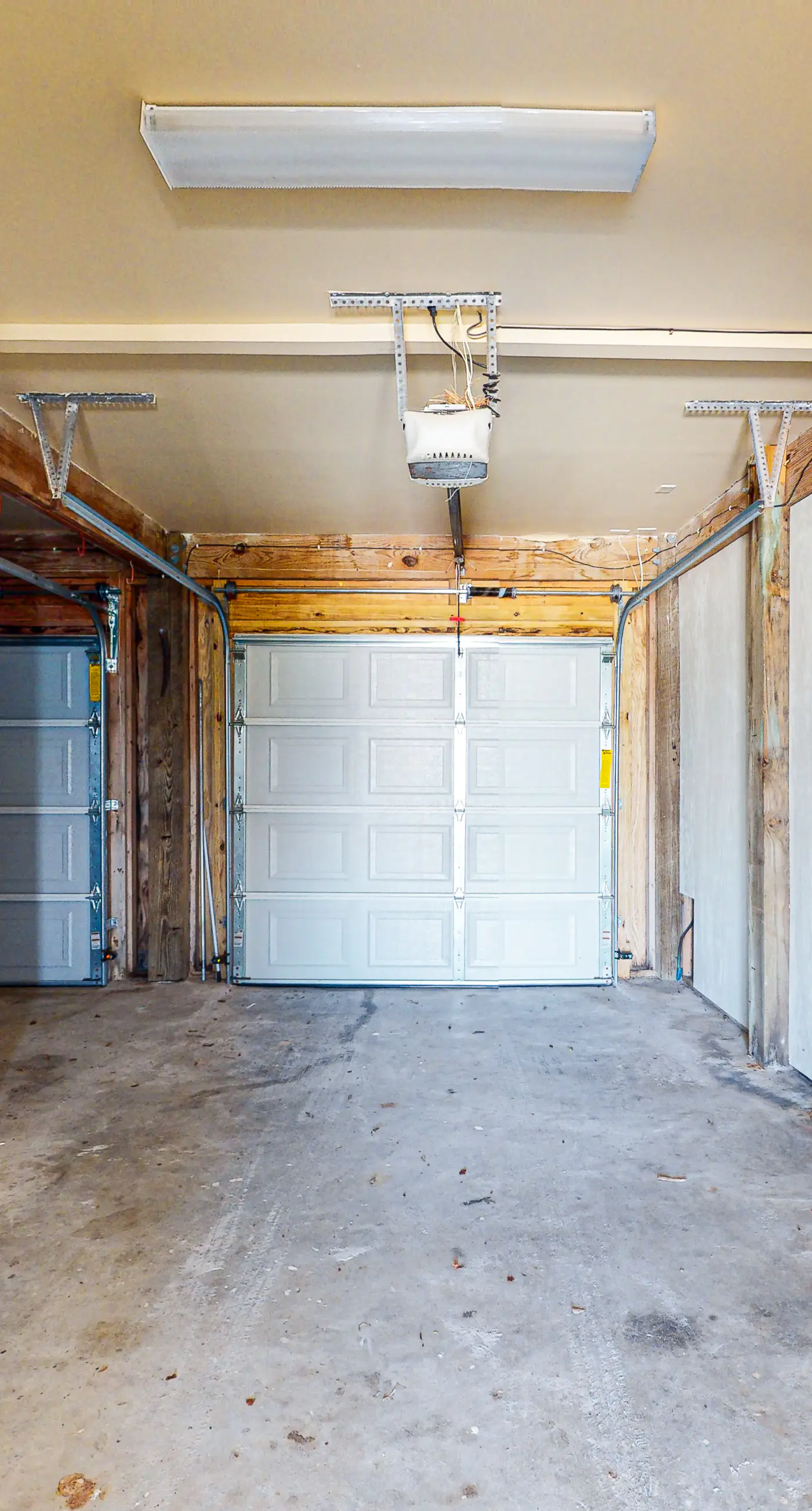 Dog-friendly home on Santa Rosa sound minutes from shopping & dining w/WiFi