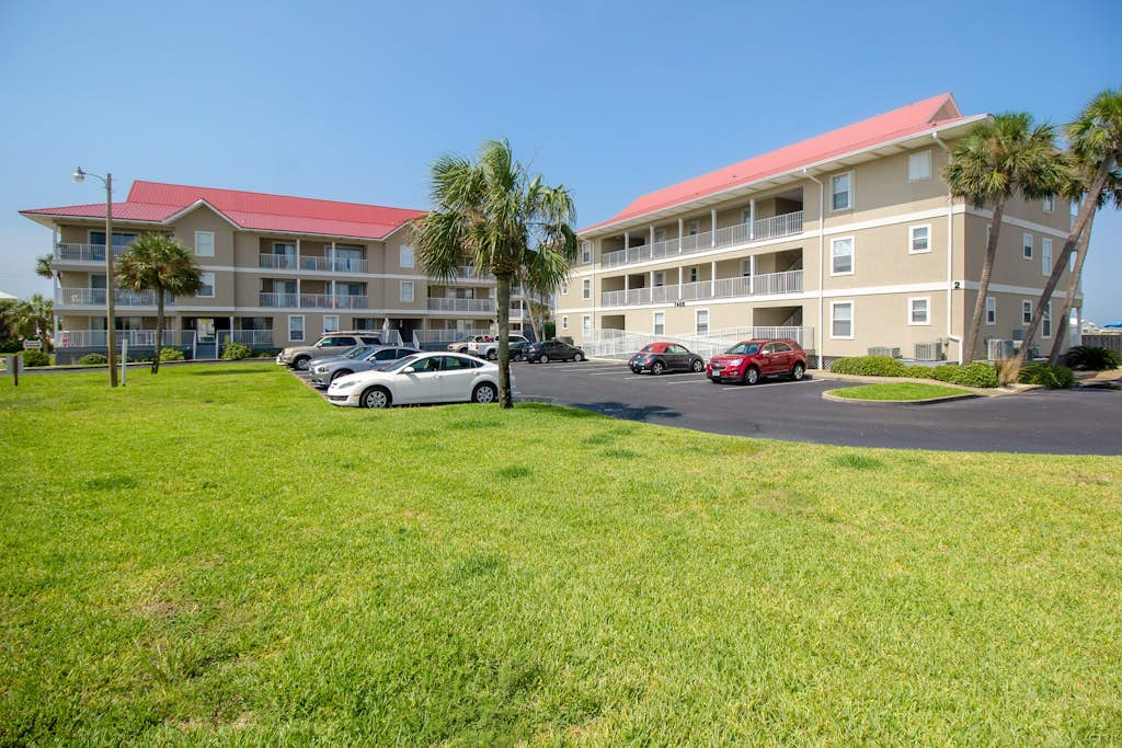 Beautiful condo with water-view, pool, balcony, central AC, & washer/dryer
