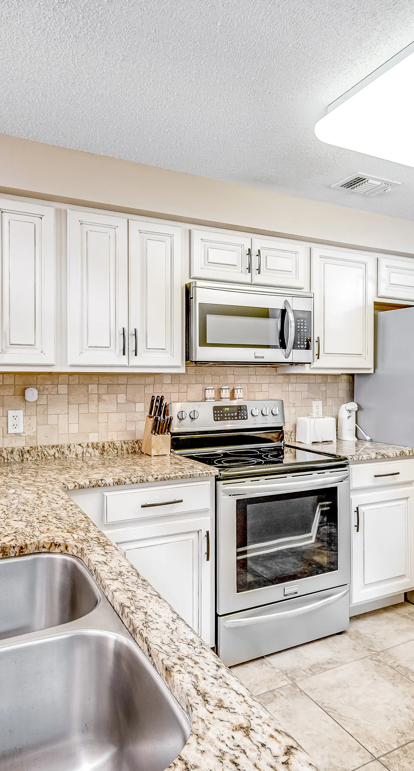 Spacious Gulf Front Condo with Private W/D and Shared Pool