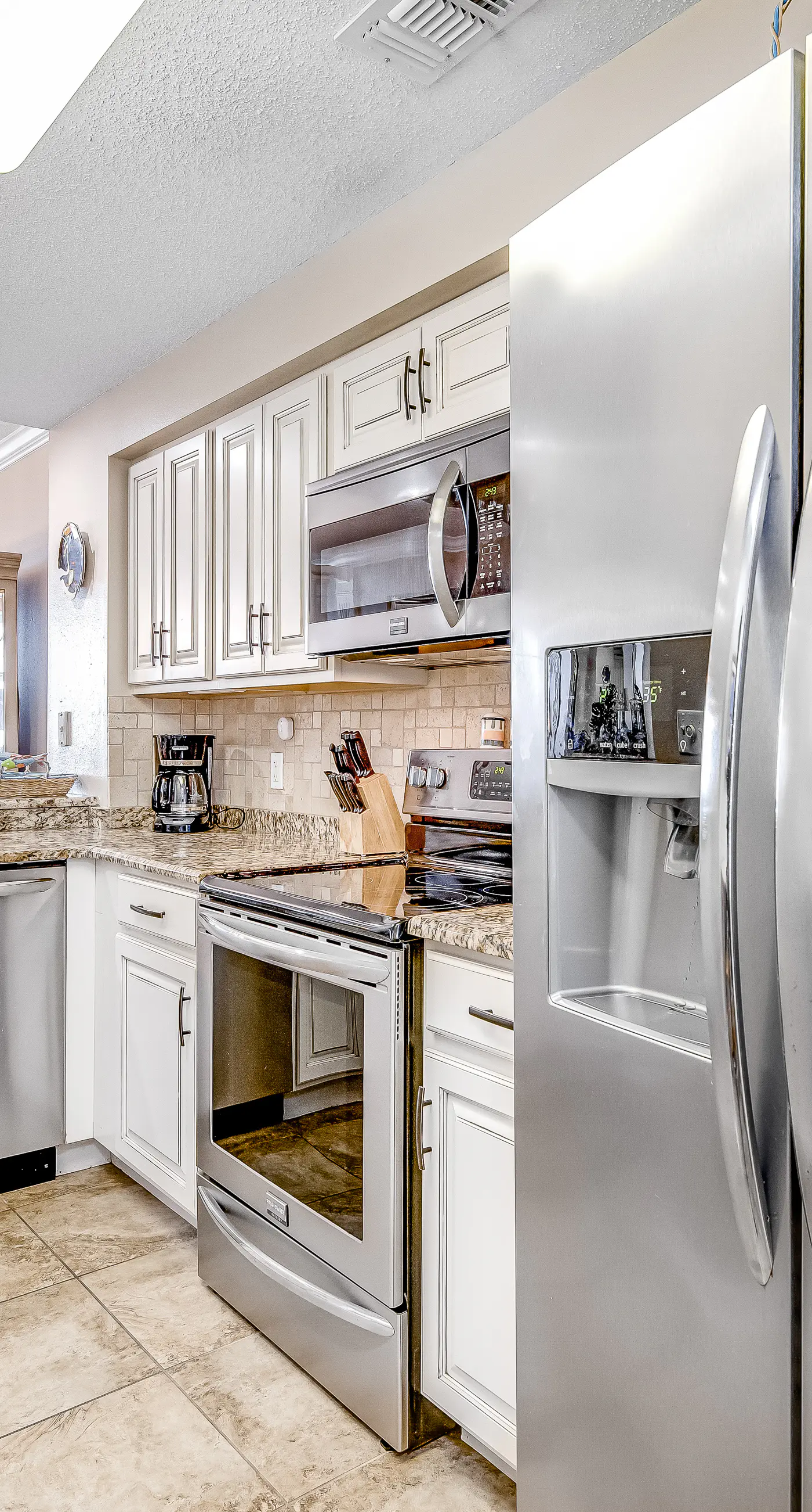 Spacious Gulf Front Condo with Private W/D and Shared Pool