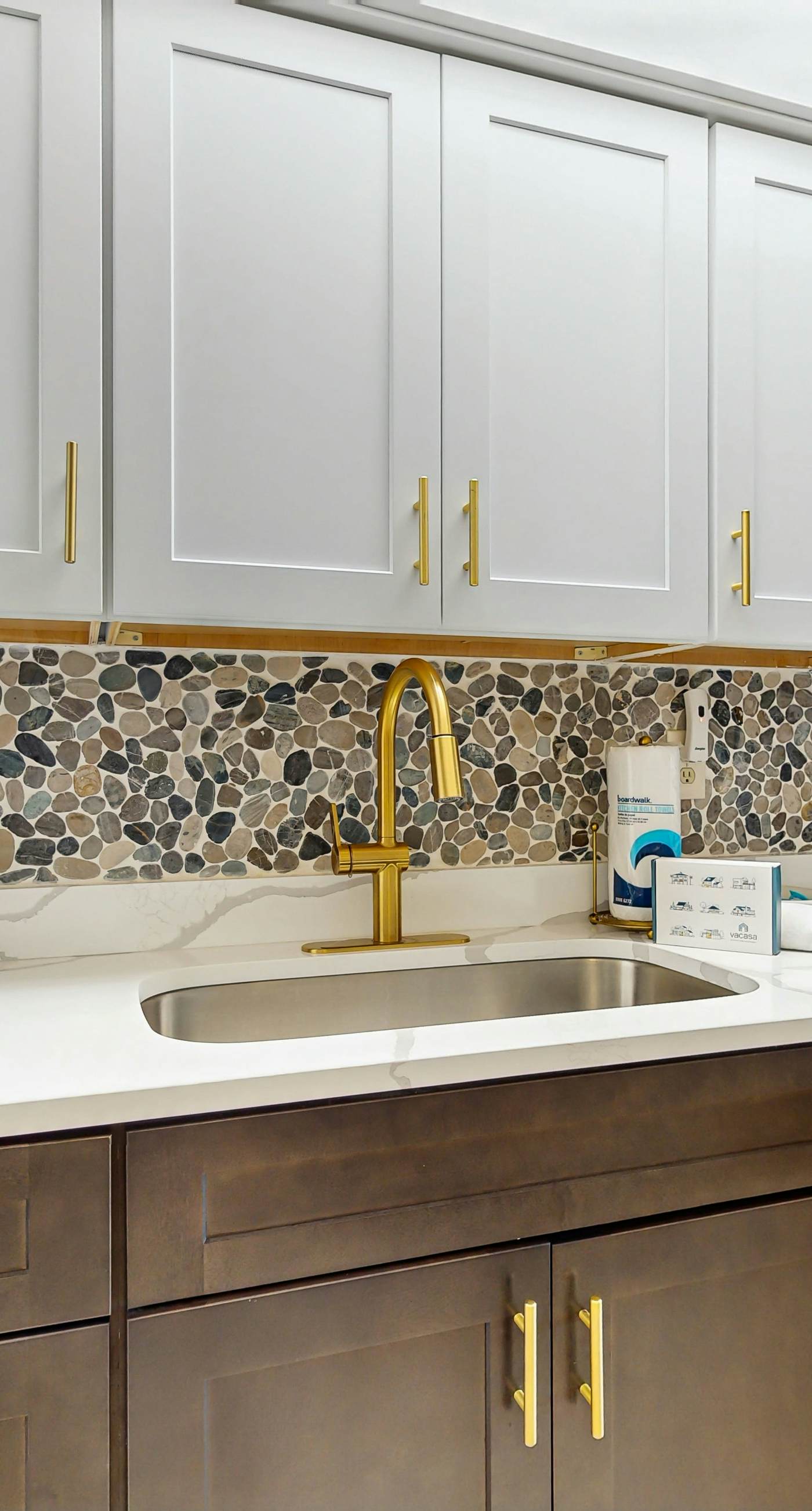 Cozy coastal condo with water view, pool, central A/C, & easy beach access