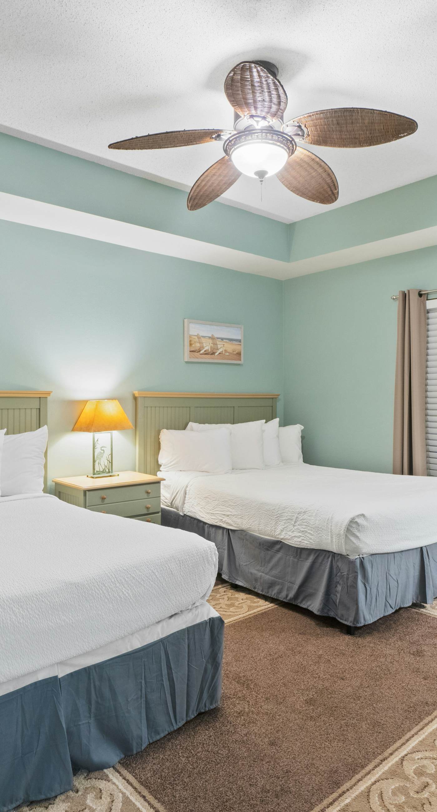 7th Floor Lovely Condo w/ Outdoor Pool Heated Seasonally, On The Beach