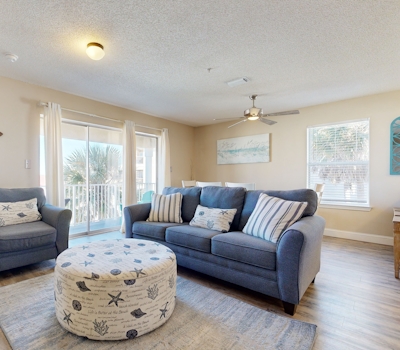 Second floor condo with shared pool, high-speed WiFi, and private washer/dryer