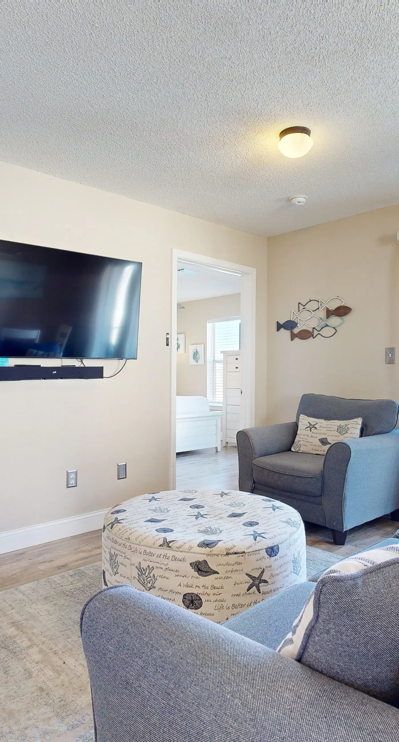 Second floor condo with shared pool, high-speed WiFi, and private washer/dryer