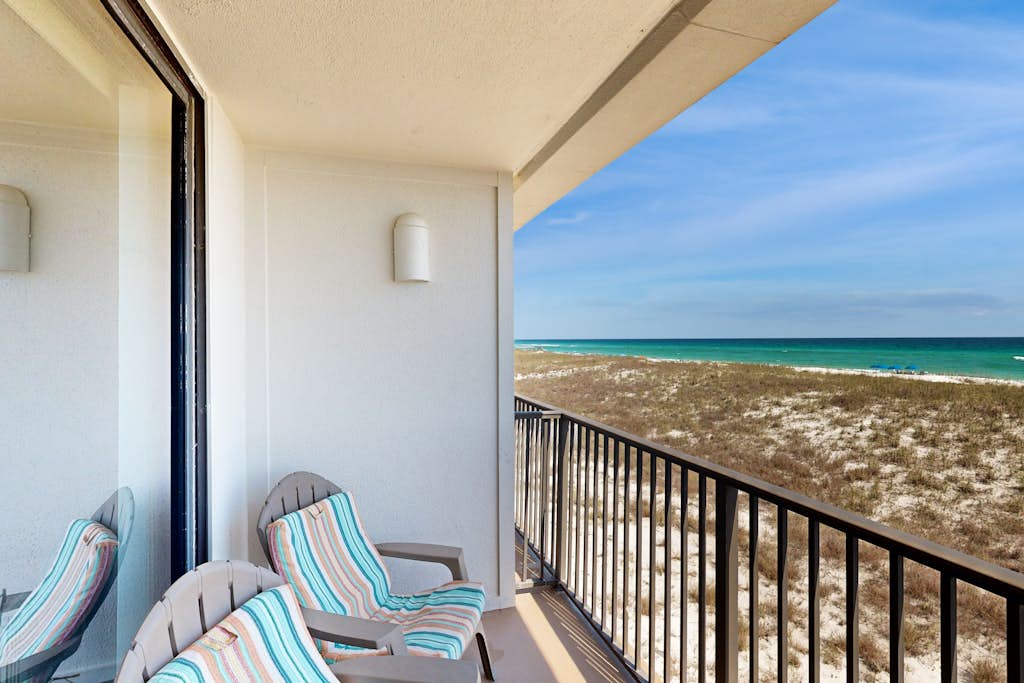 Beachfront condo with Gulf views, pool, & private balcony - near Navarre Pier