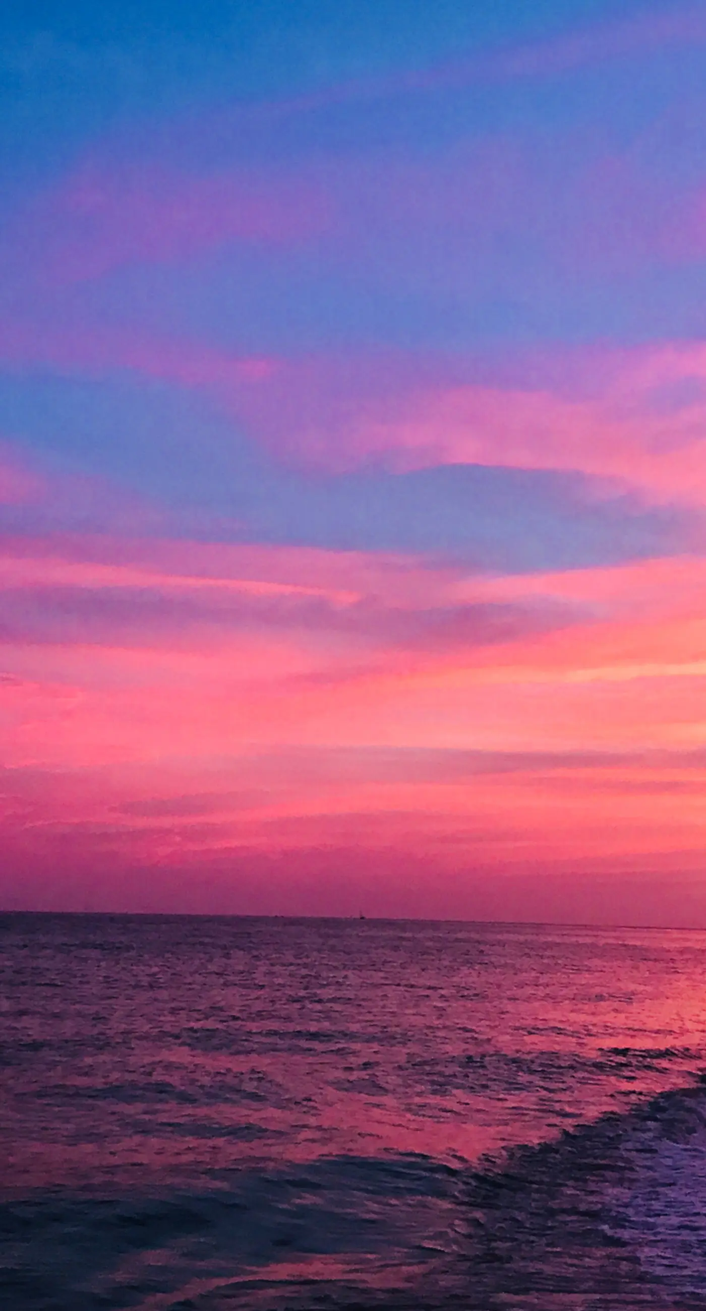 Custom Home with Private Pool, Entertainer`s Kitchen & Beach Gear - Near Beach