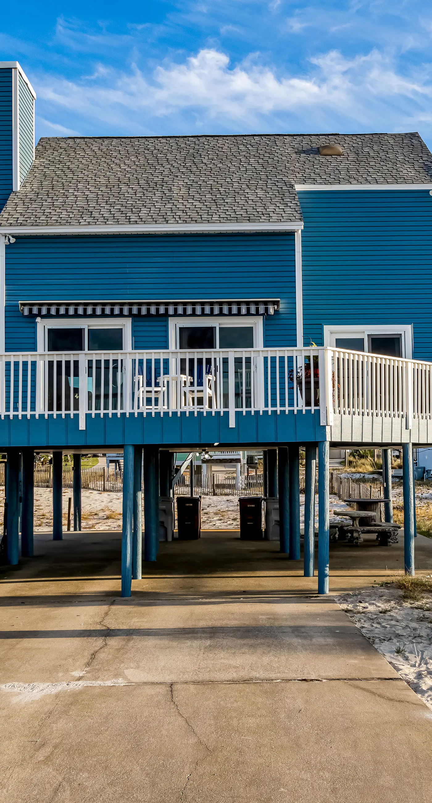 Lovely home with sound view, balcony, full kitchen, central AC, & washer/dryer