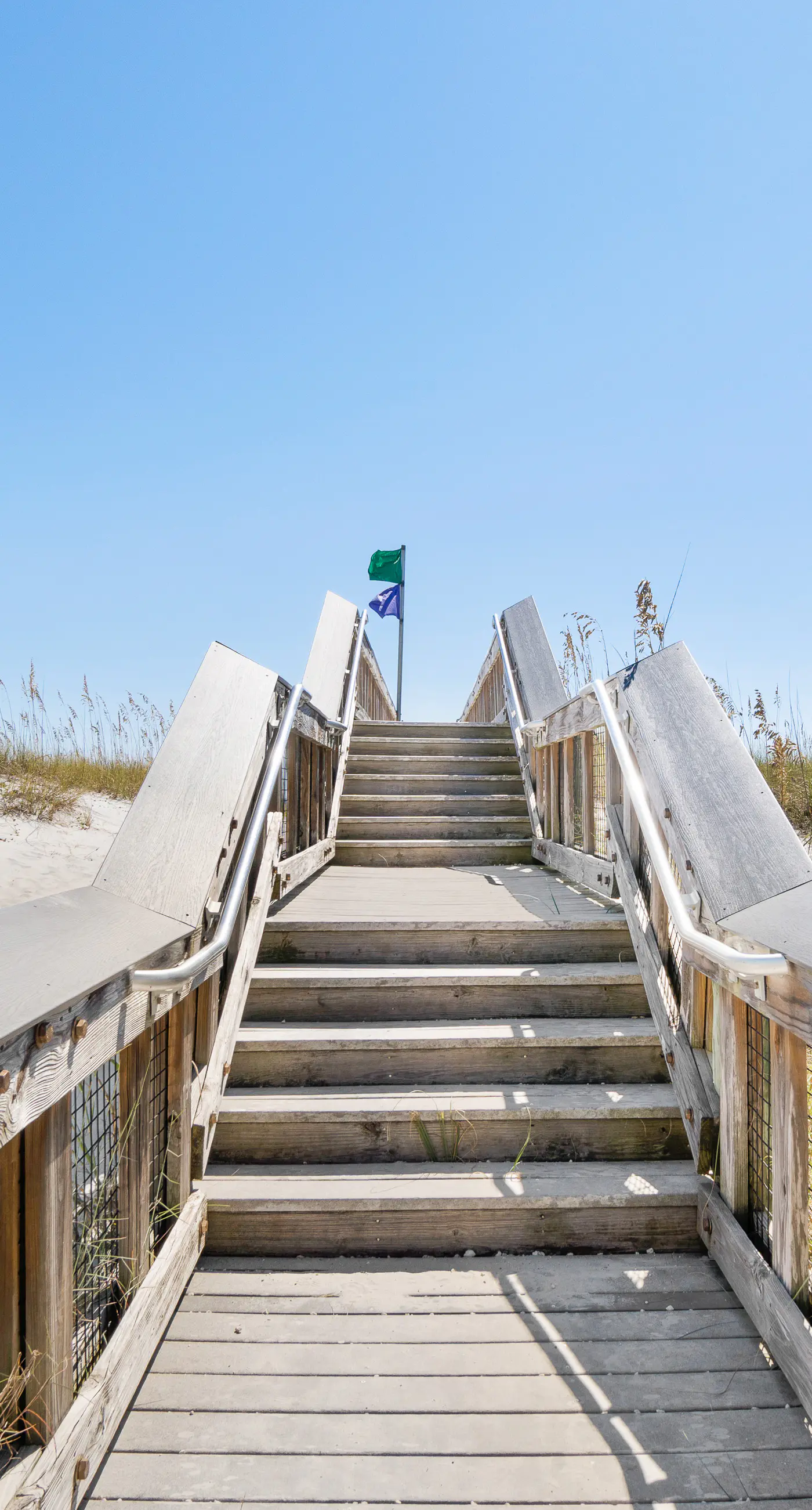 Lovely home with sound view, balcony, full kitchen, central AC, & washer/dryer