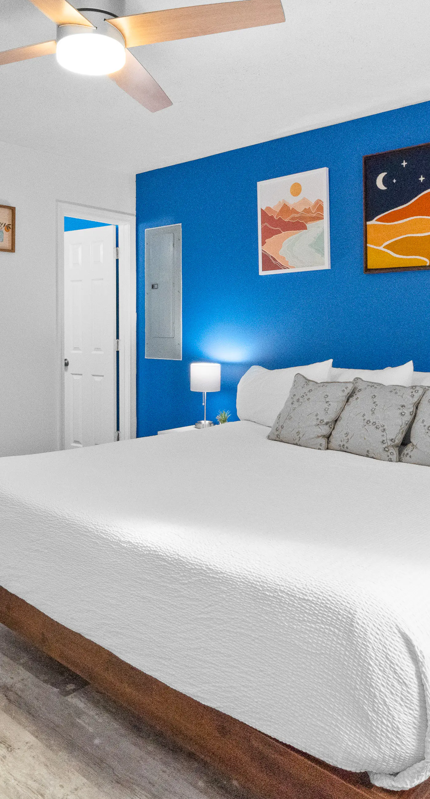 Spacious home, dog friendly, WiFi, & central AC - short walk to the beach