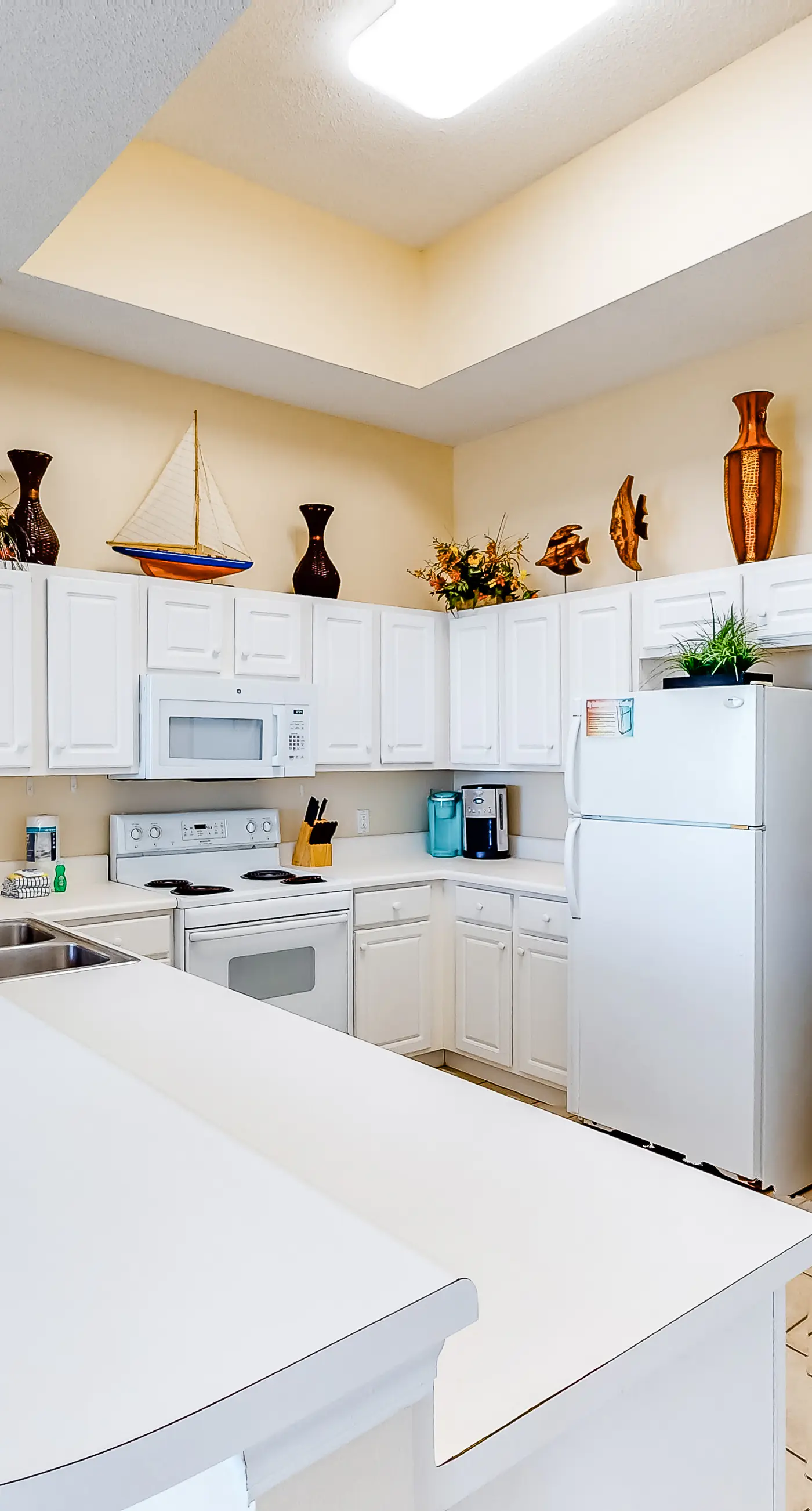 First-Floor Gulf Front Condo with Shared Pool & Hot Tub
