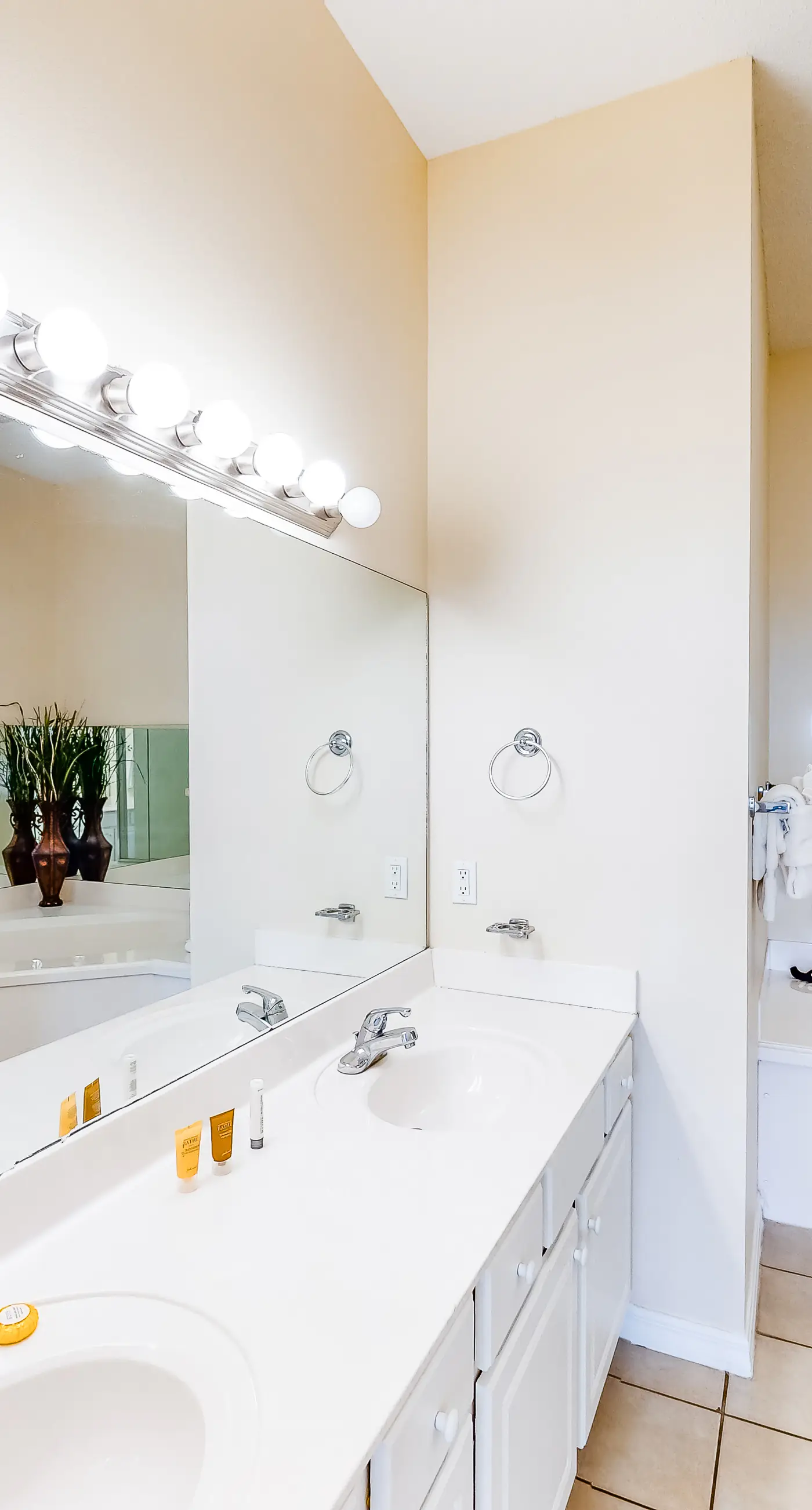 First-Floor Gulf Front Condo with Shared Pool & Hot Tub