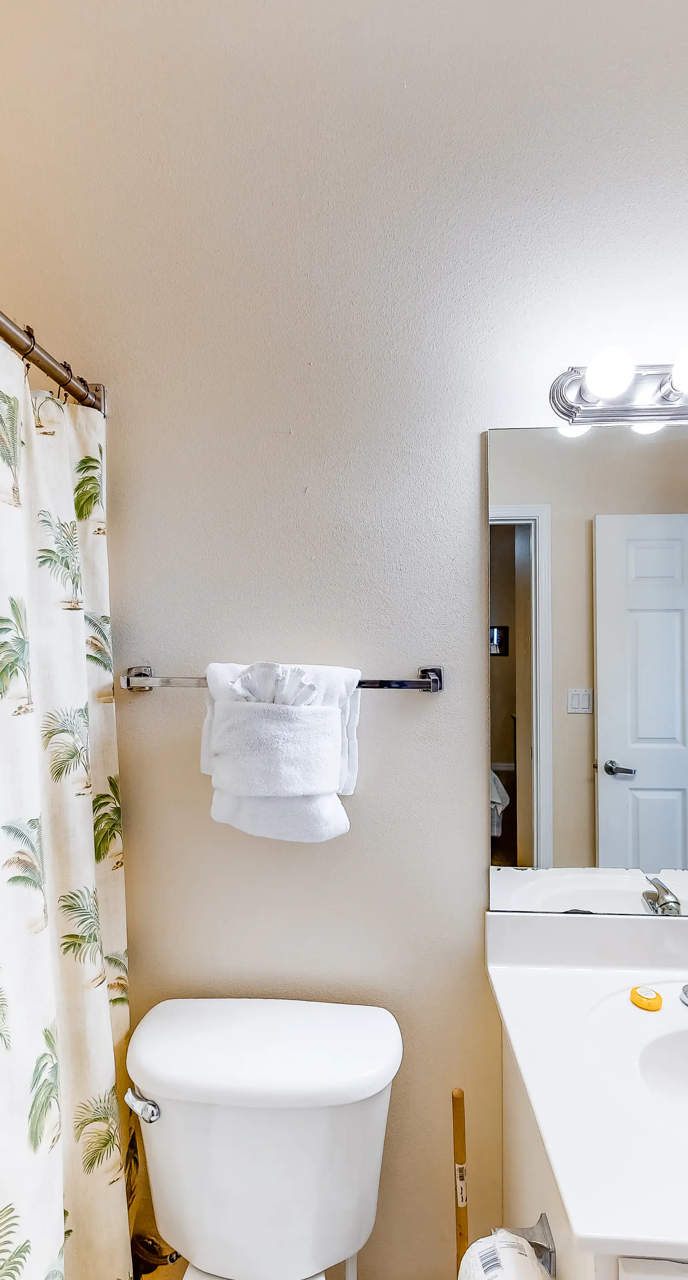 First-Floor Gulf Front Condo with Shared Pool & Hot Tub