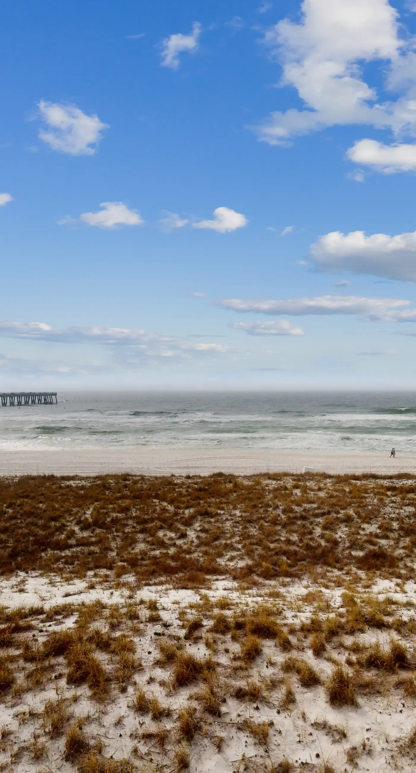 Updated 3rd floor condo w/ beach access and complementary BEACH SERVICE