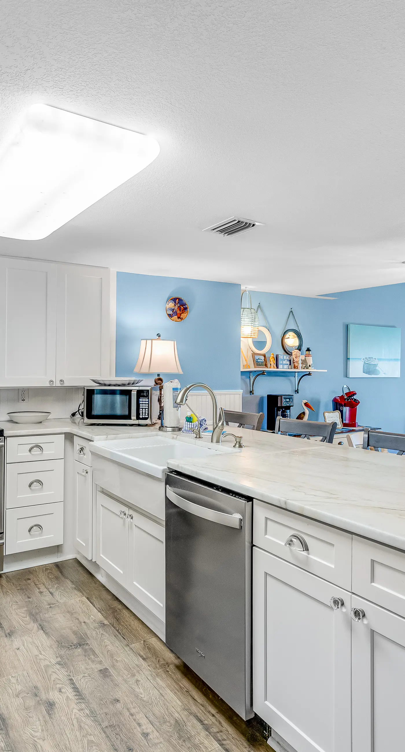 Beachfront Townhome w/ Beautiful Gulf Views, Decks, WiFi, Laundry, & AC!