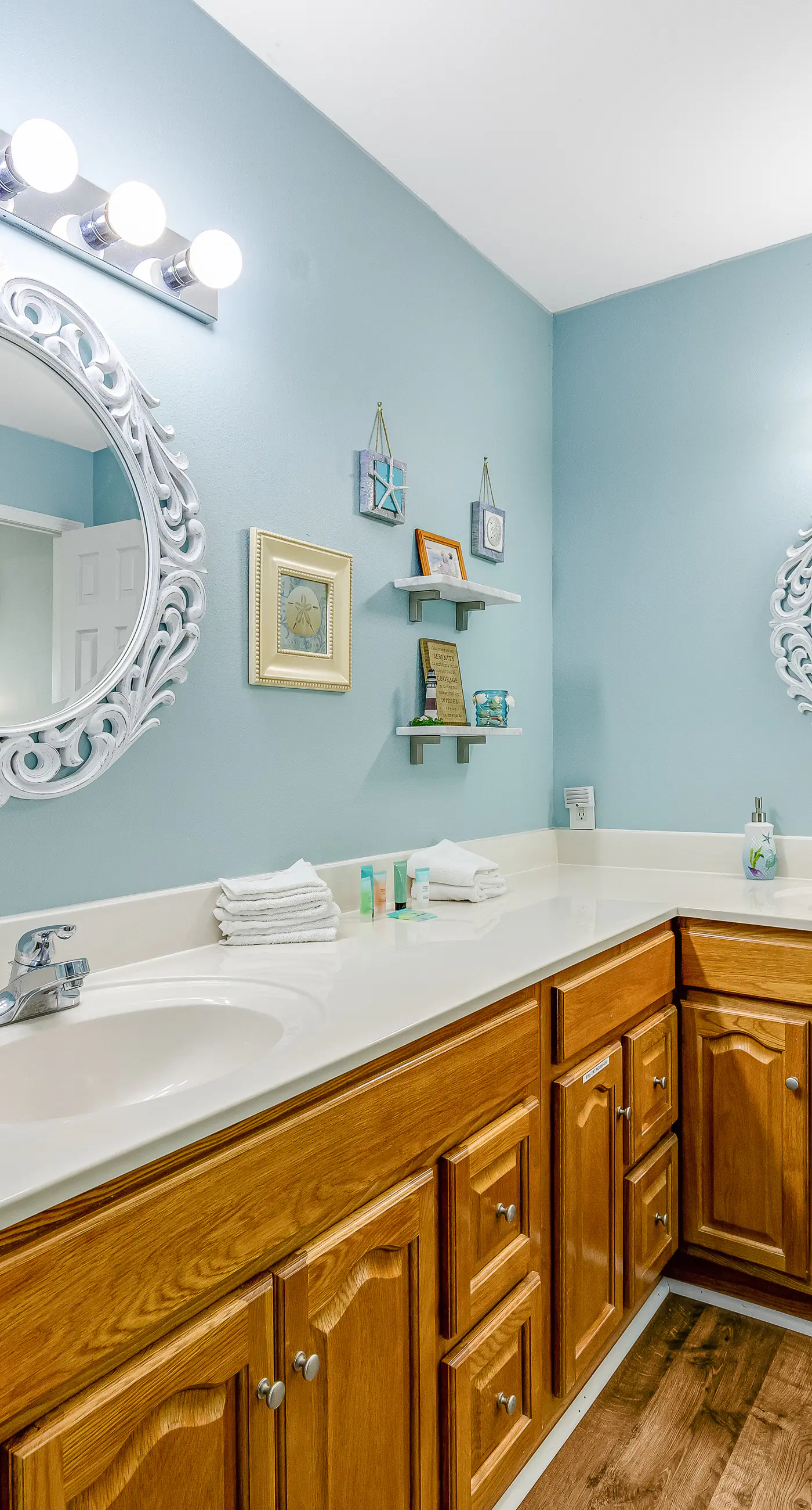 Beachfront Townhome w/ Beautiful Gulf Views, Decks, WiFi, Laundry, & AC!