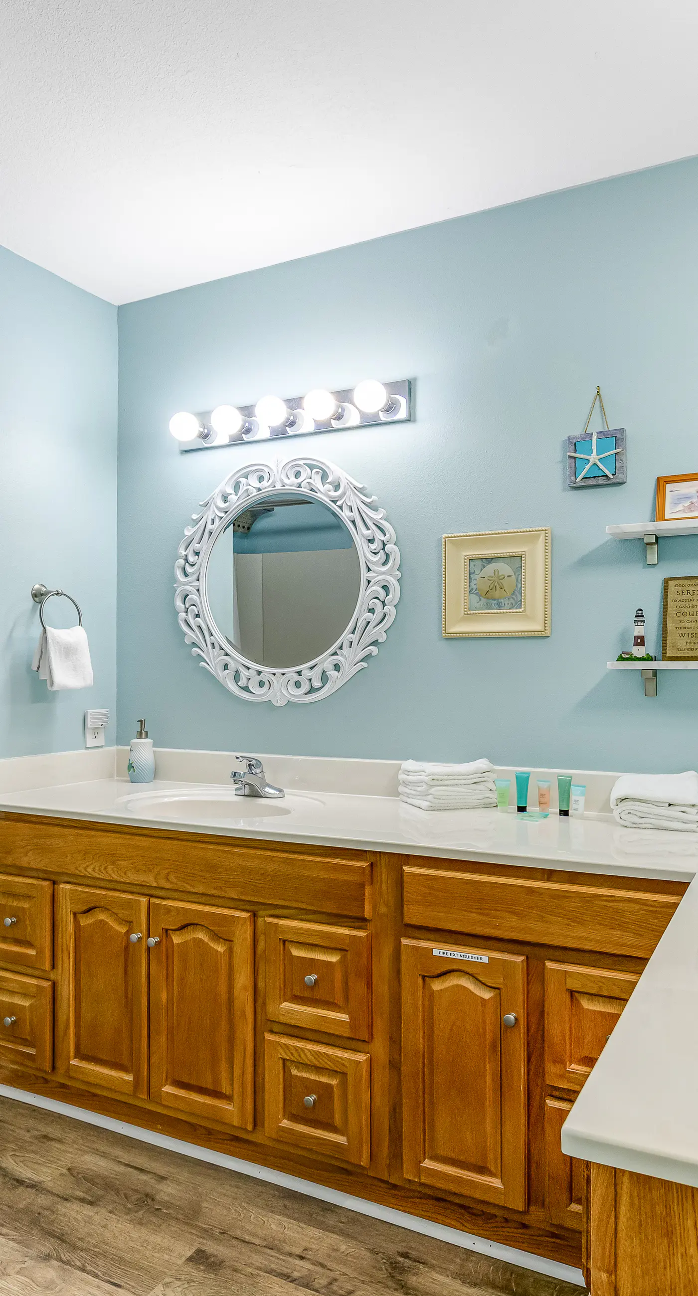 Beachfront Townhome w/ Beautiful Gulf Views, Decks, WiFi, Laundry, & AC!