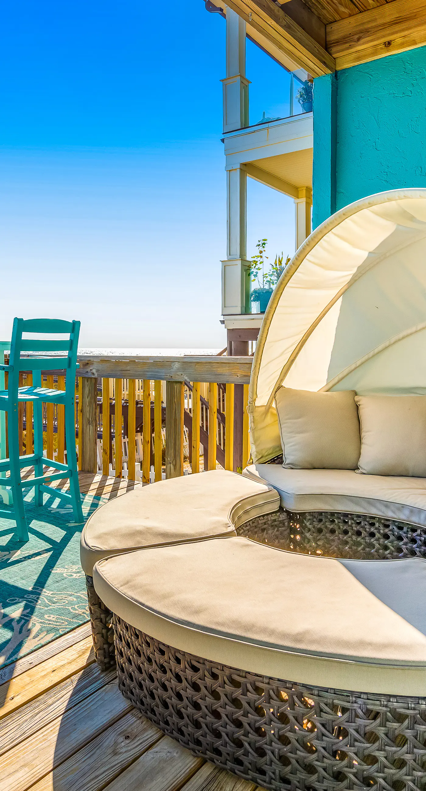 Beachfront Townhome w/ Beautiful Gulf Views, Decks, WiFi, Laundry, & AC!